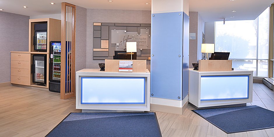 Hotels In Buffalo Ny Holiday Inn Express Suites Buffalo