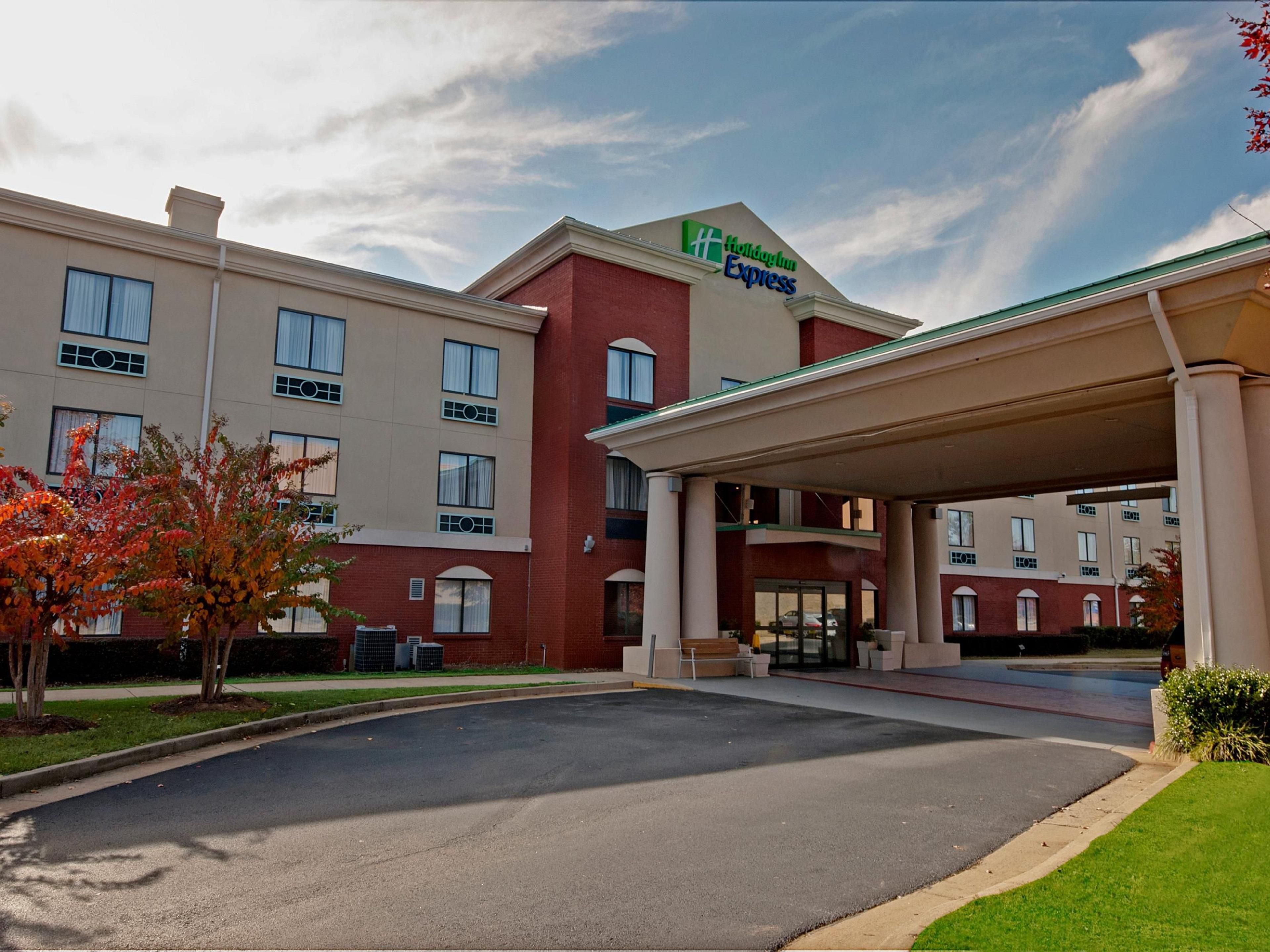 Holiday Inn Express & Suites Buford-Mall Of Ga Hotel by IHG