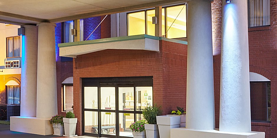 Hotel In Buford Ga Holiday Inn Express Suites Mall Of