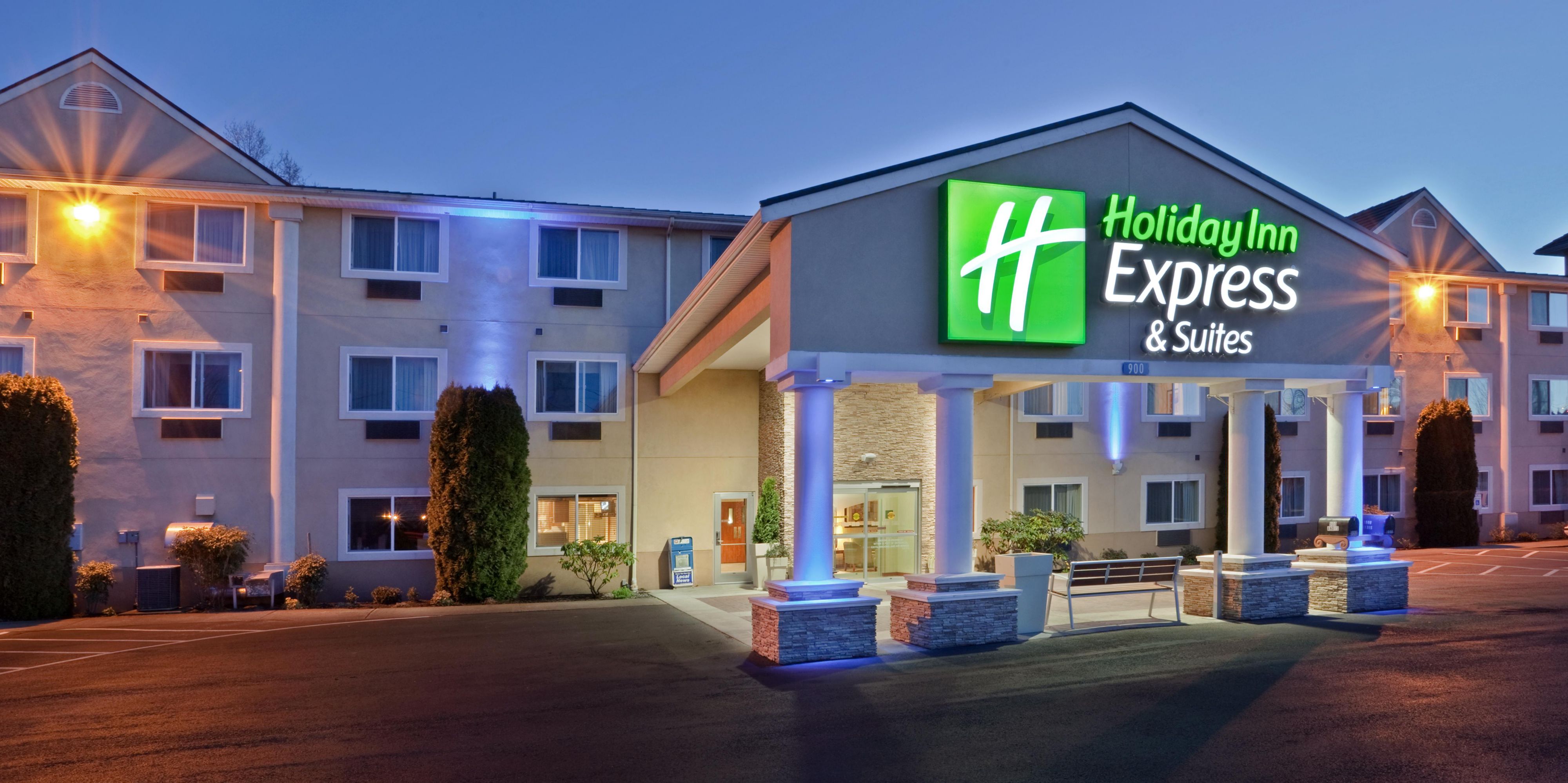Holiday Inn Express Suites Burlington Hotel In Burlington By Ihg