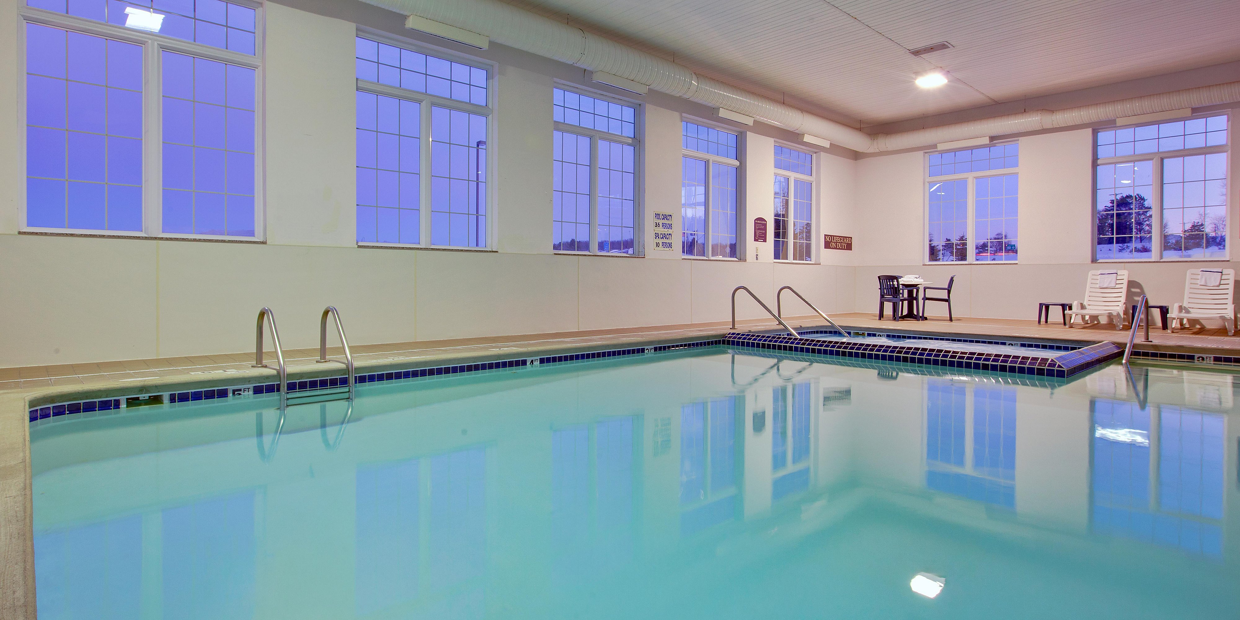 Cadillac Inn Horsesean