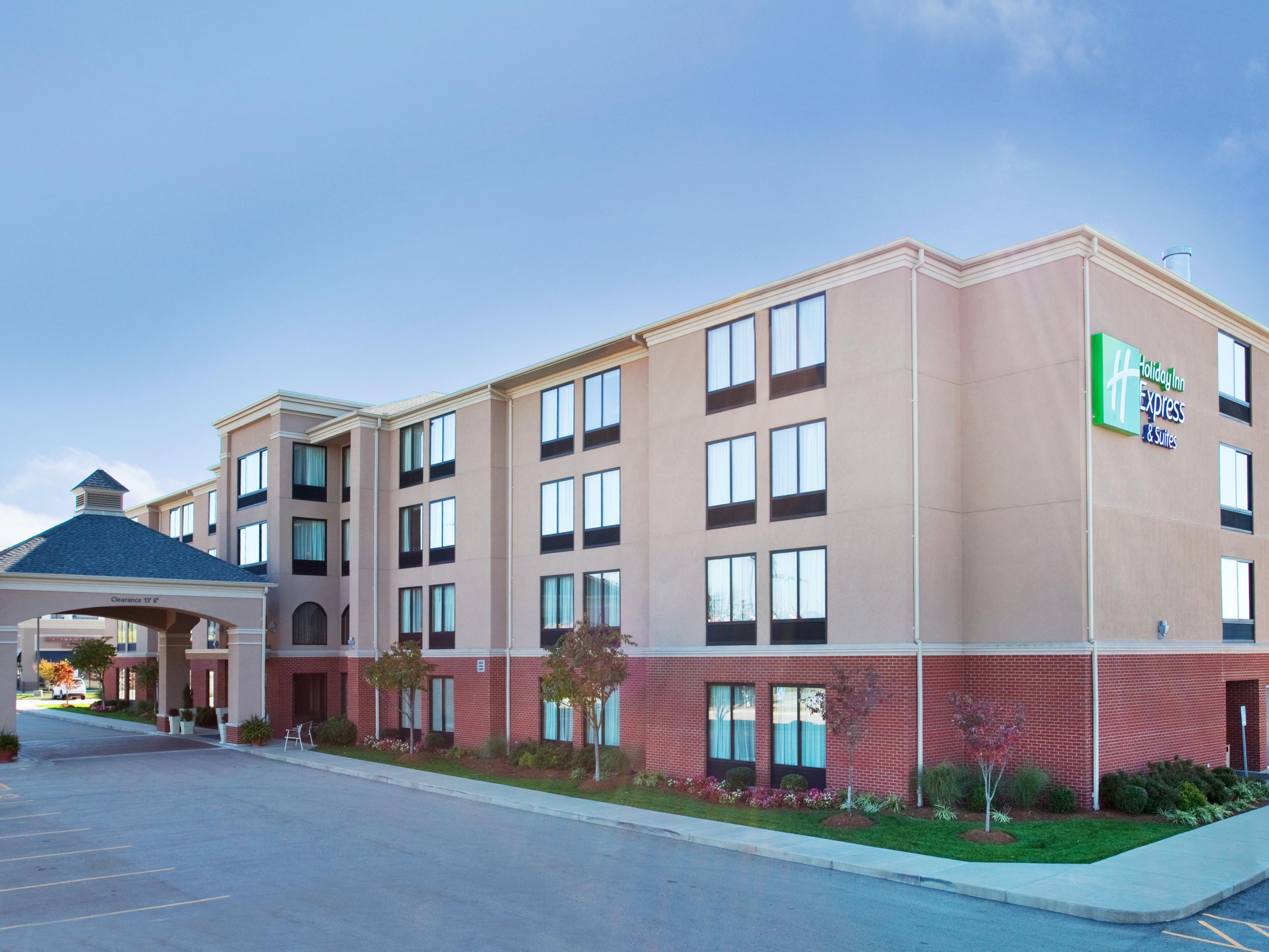 Holiday Inn Express & Suites Cape Girardeau I55 Hotel by IHG