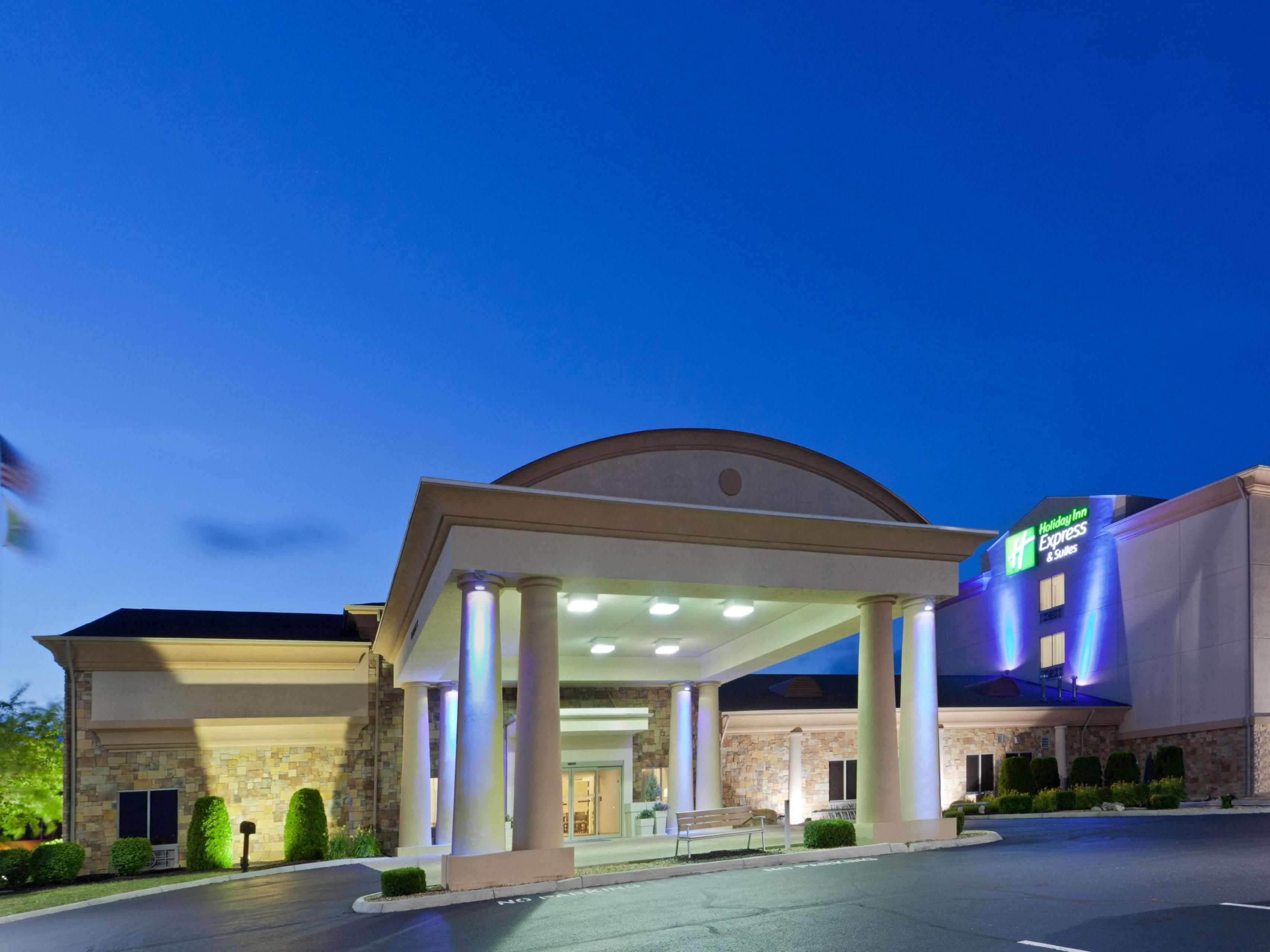 Holiday Inn Express & Suites Christiansburg Hotel Reviews & Photos
