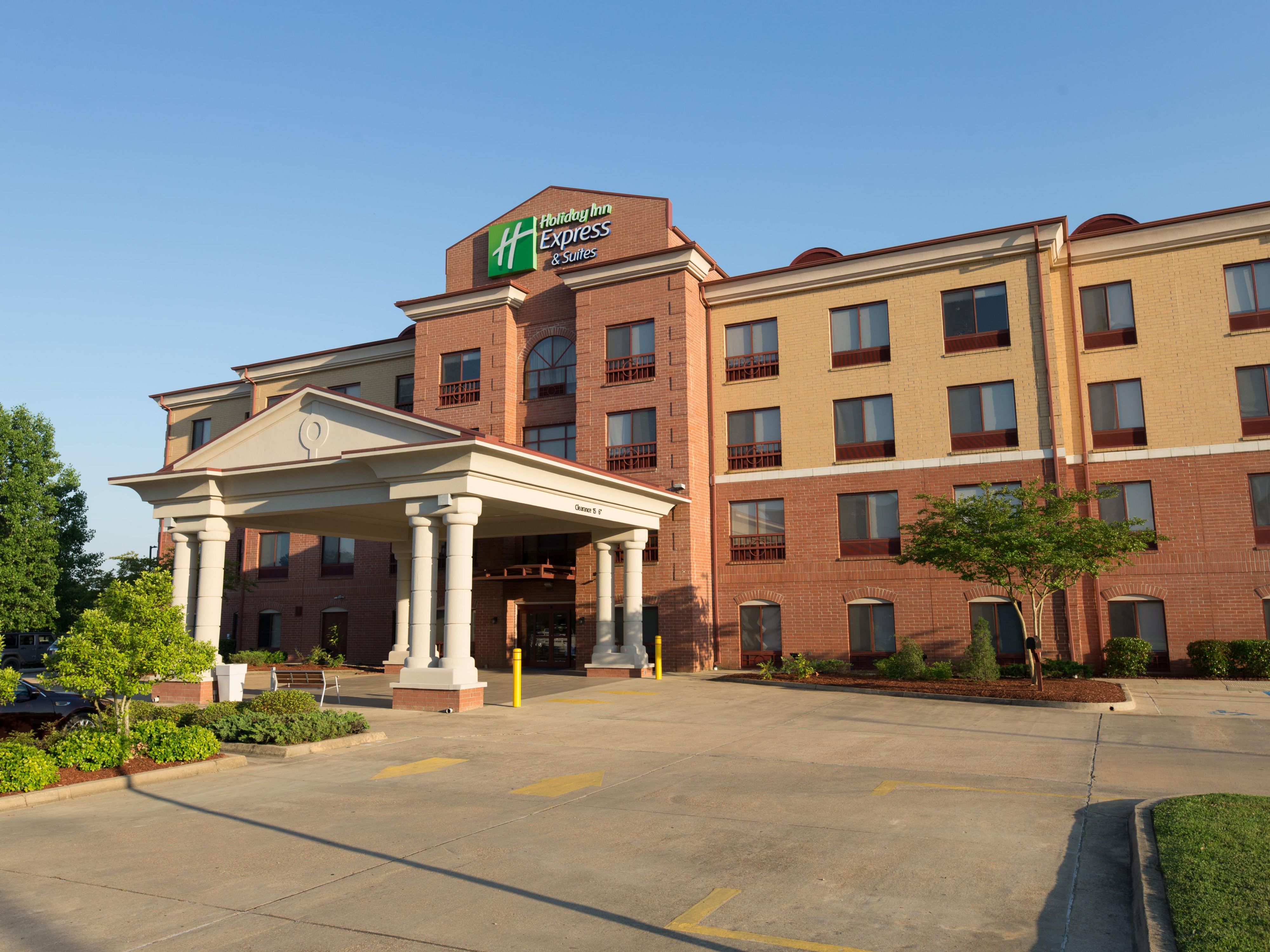 Holiday Inn Express Suites Clinton Hotel By Ihg