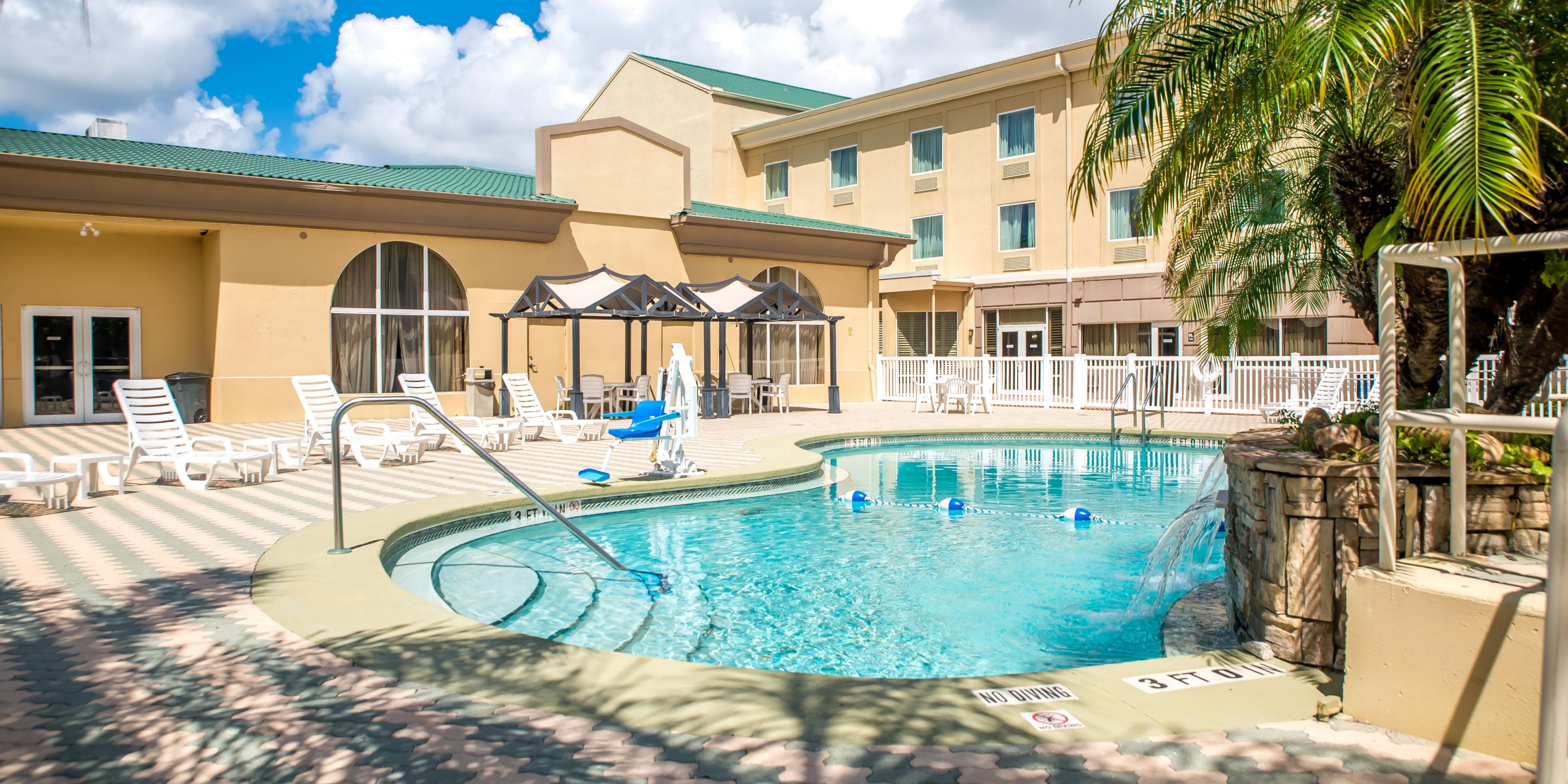 Holiday Inn Express Suites Cocoa Hotel By Ihg
