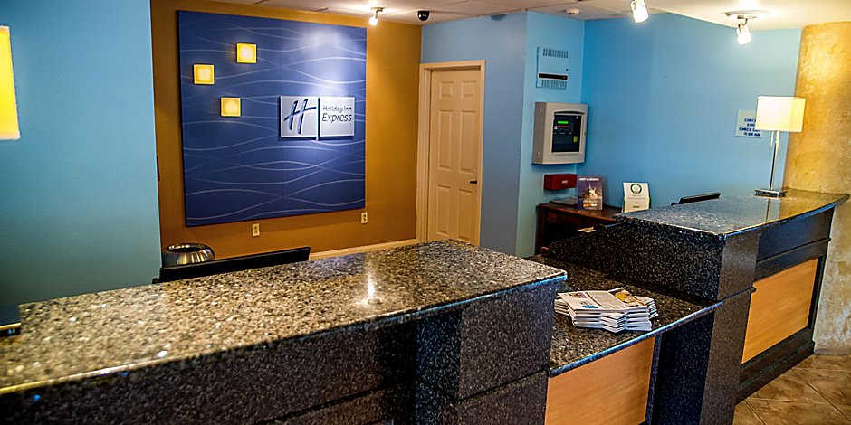 Hotel In Cocoa Beach Florida Holiday Inn Express Suites