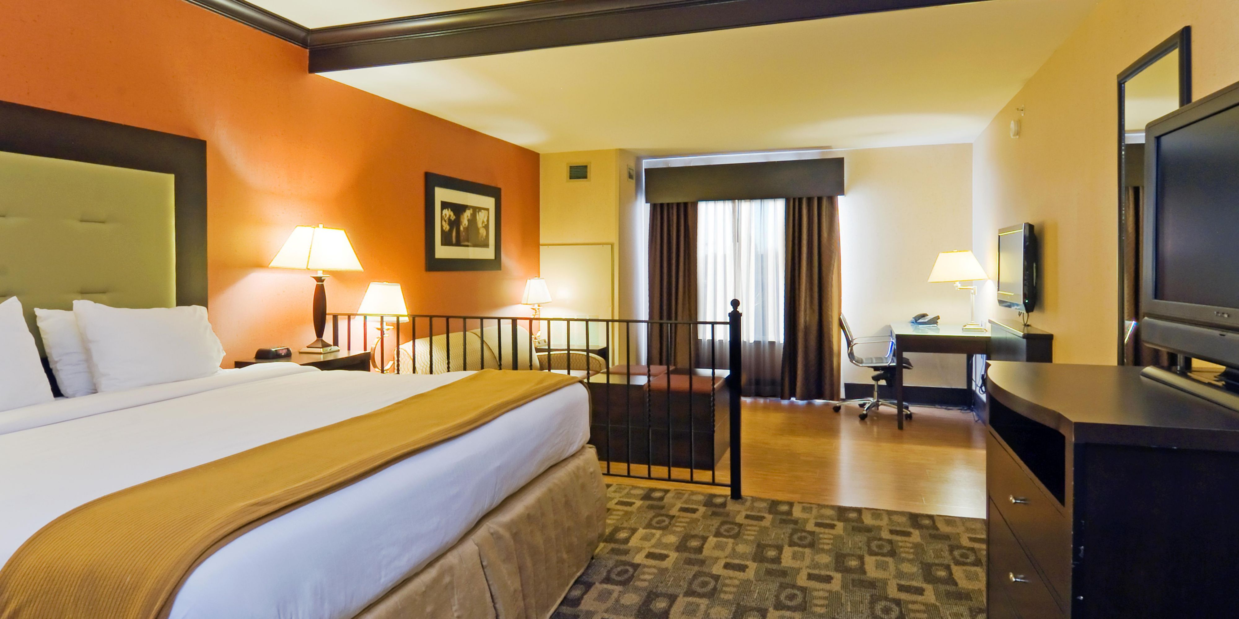 Holiday Inn Express & Suites Columbia Fort Jackson Hotel by IHG