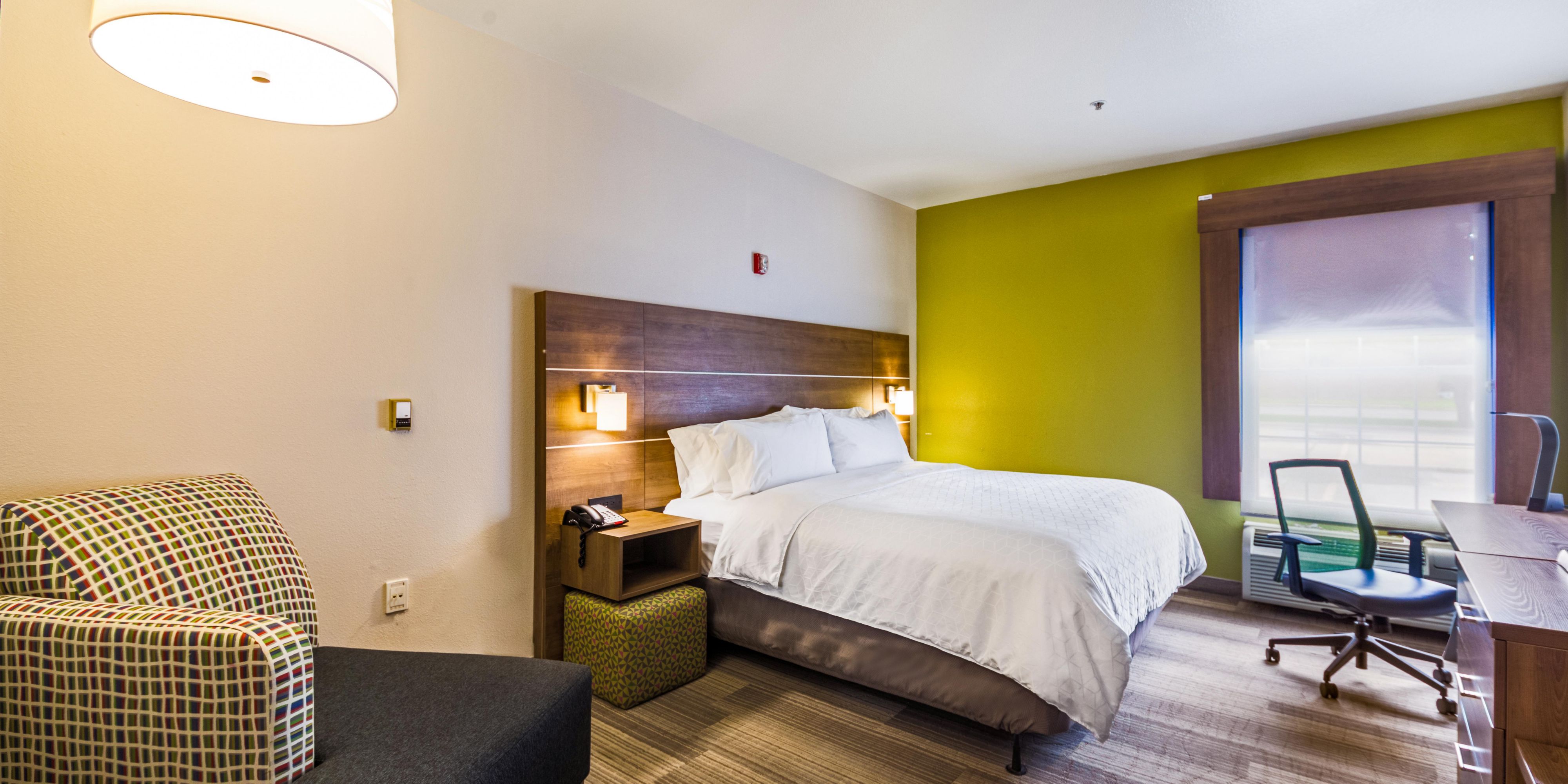 Holiday Inn Express Suites Columbus Hotel By Ihg