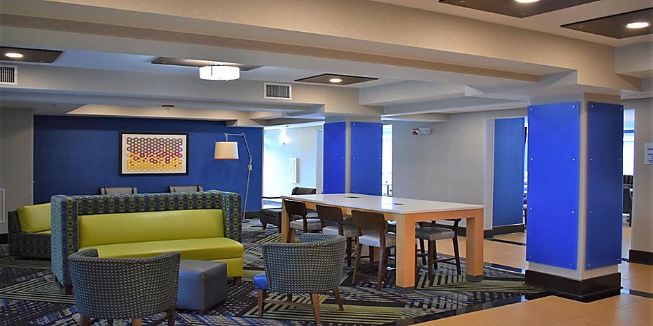 Holiday Inn Express Suites Concord Hotel Near Charlotte Nc