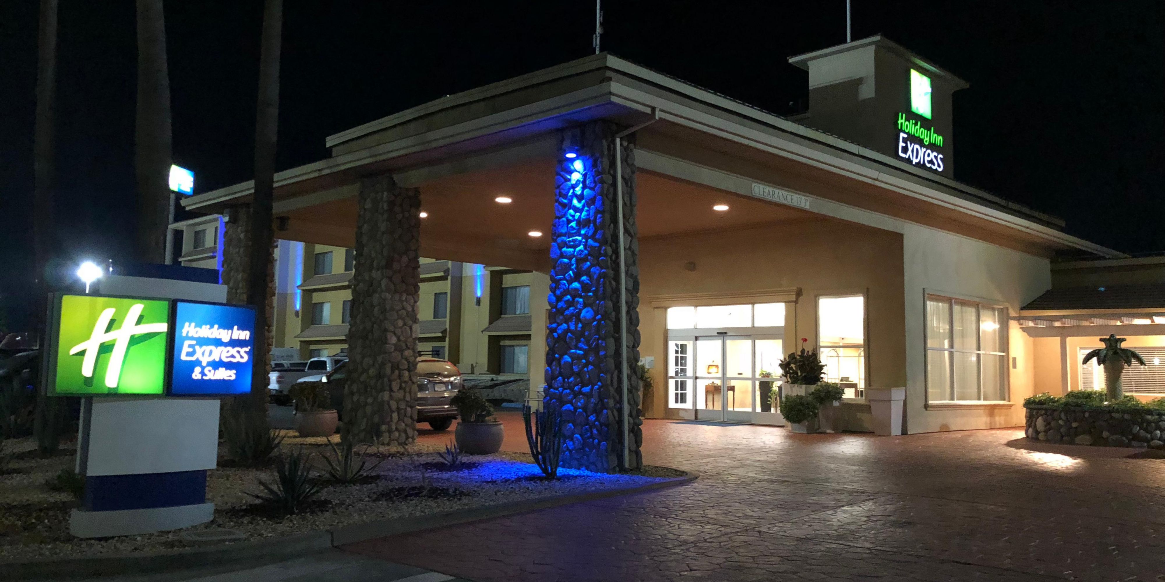 Holiday Inn Express Suites Corning Hotel By Ihg