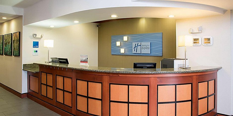 Holiday Inn Express Suites Danville Hotel By Ihg