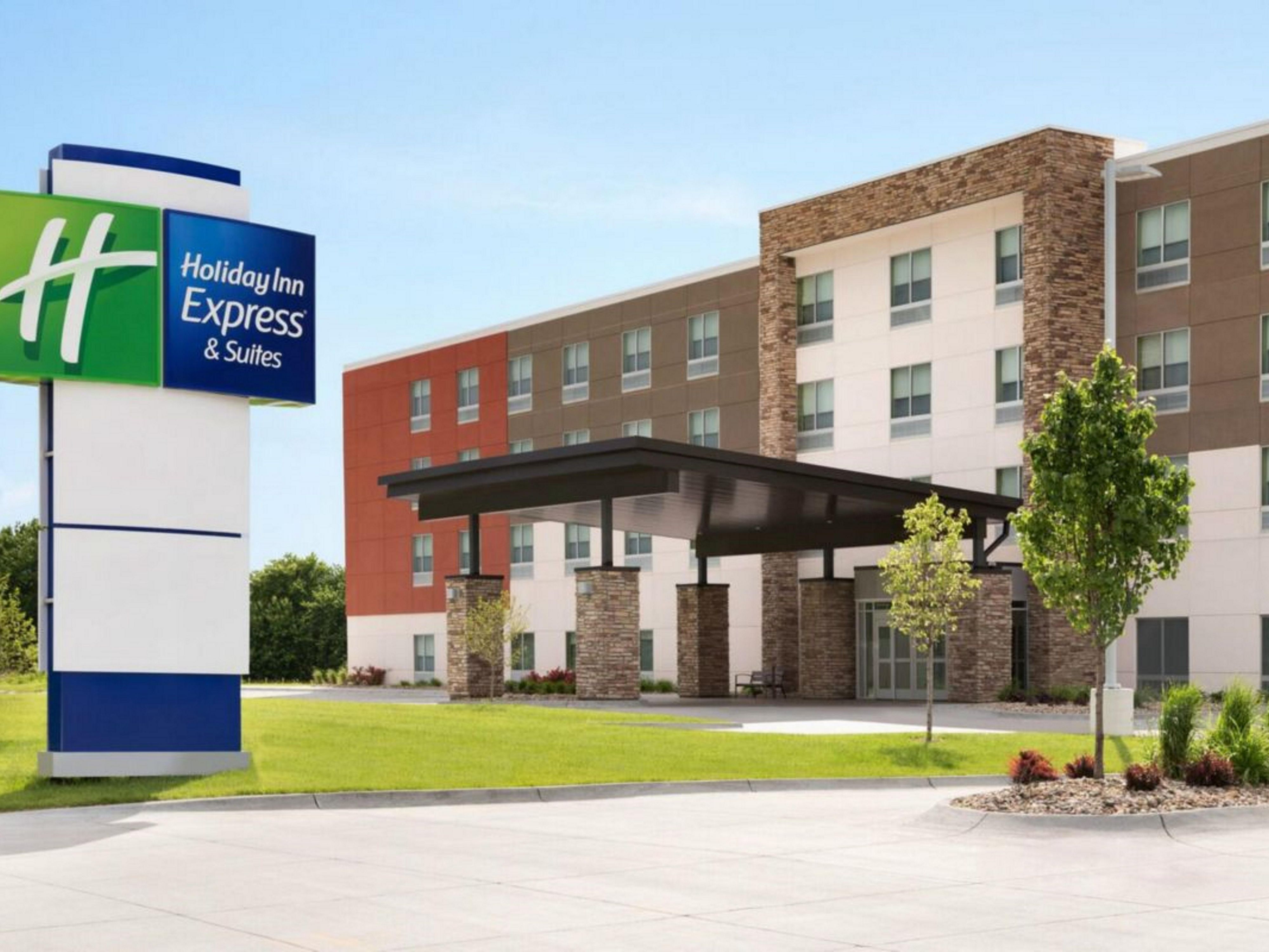 Holiday Inn Express Cumming Hotels Budget Hotels In Cumming By Ihg