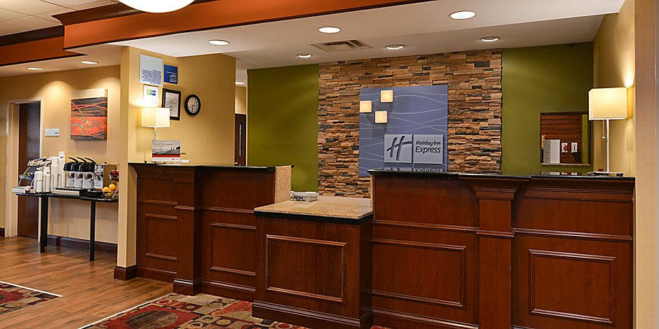 Hotels In Centerville Ohio Holiday Inn Express Suites Dayton