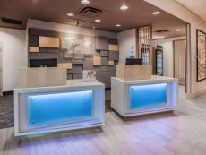 Holiday Inn Express & Suites Chicago O'Hare Airport in Chicago, Illinois