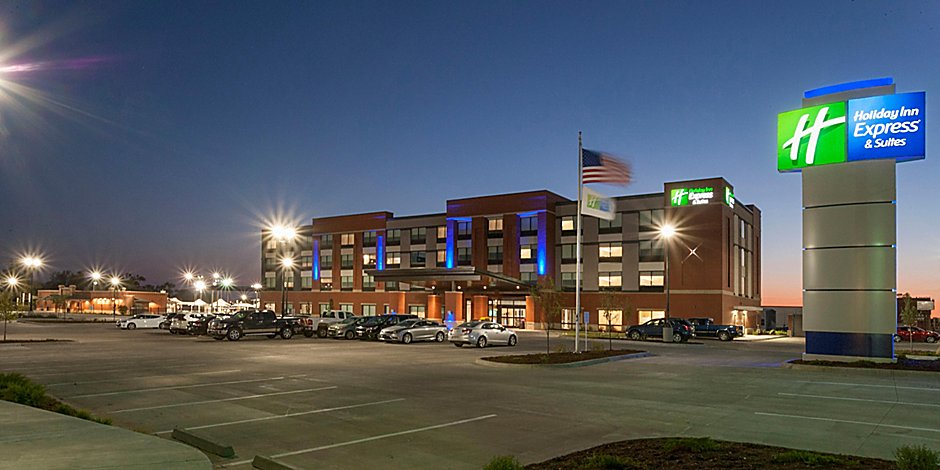 Hotels In Dodge City Ks Holiday Inn Express Suites Dodge City