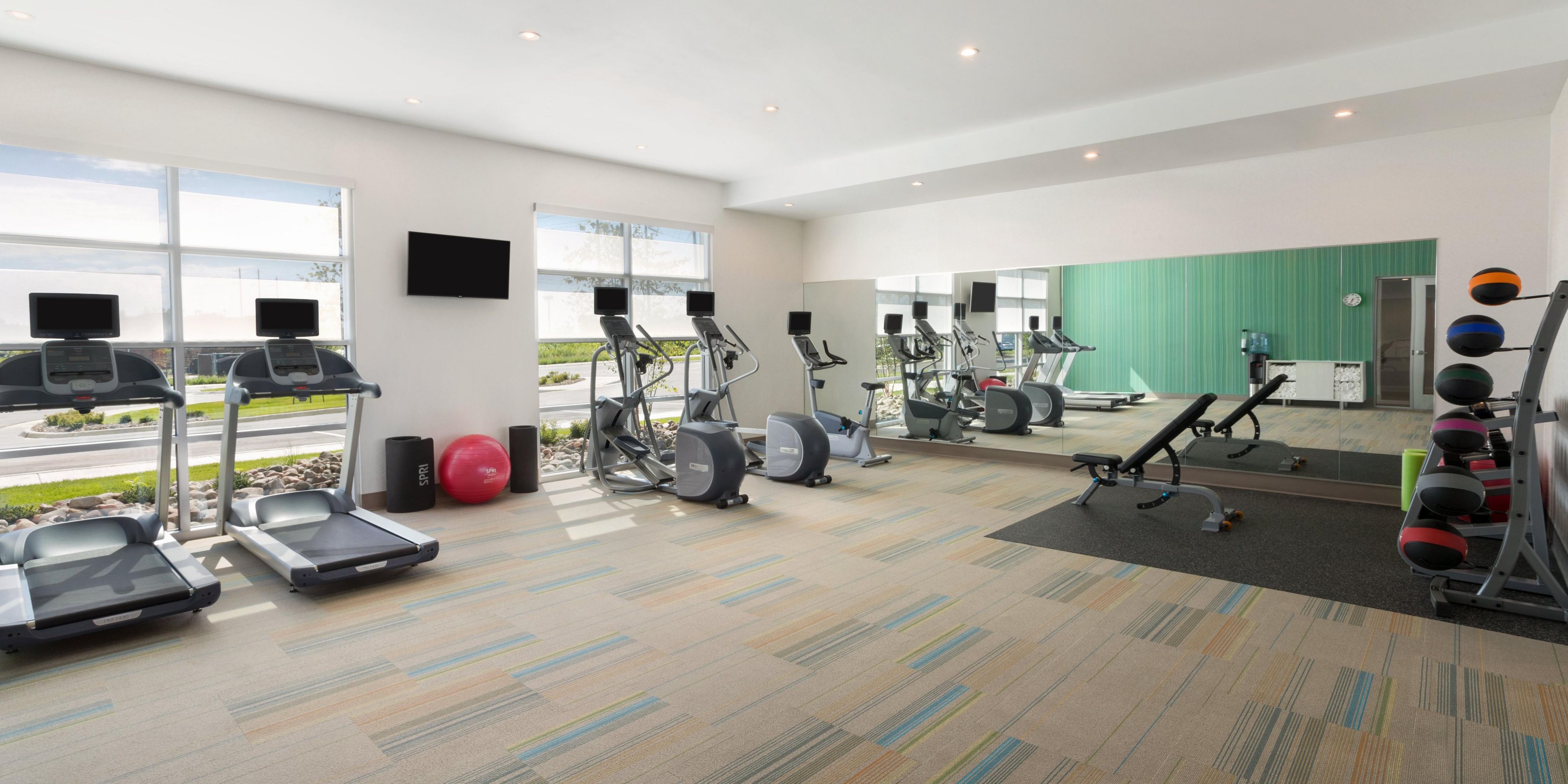 Holiday Inn Express Suites Duluth North Miller Hill Hotel In