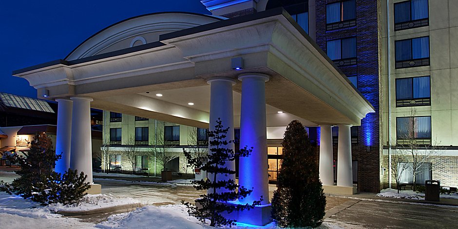 Hotels In Erie Pa >> Holiday Inn Express Suites Erie Summit Township Hotel By Ihg Hotels In Erie Pa >> Holiday Inn Express Suites Erie Summit Township Hotel By Ihg