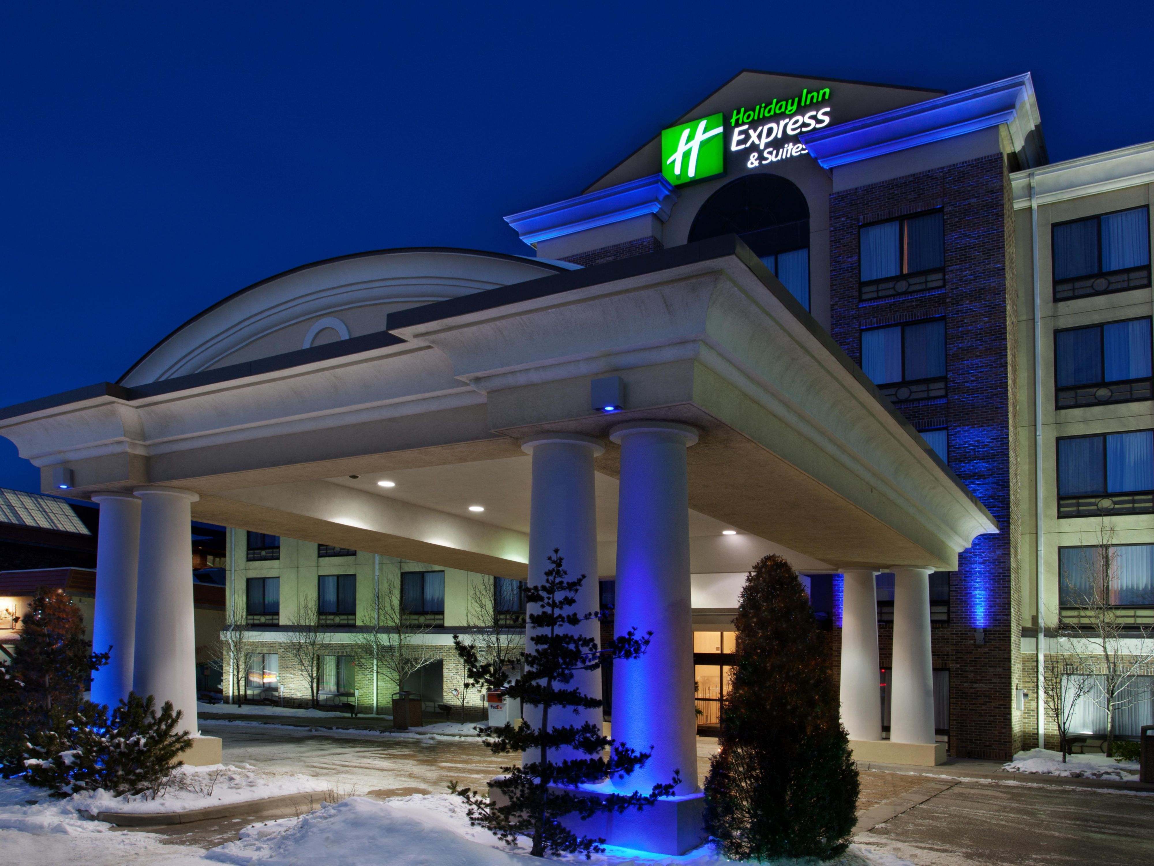 Holiday Inn Express & Suites Erie (Summit Township ...