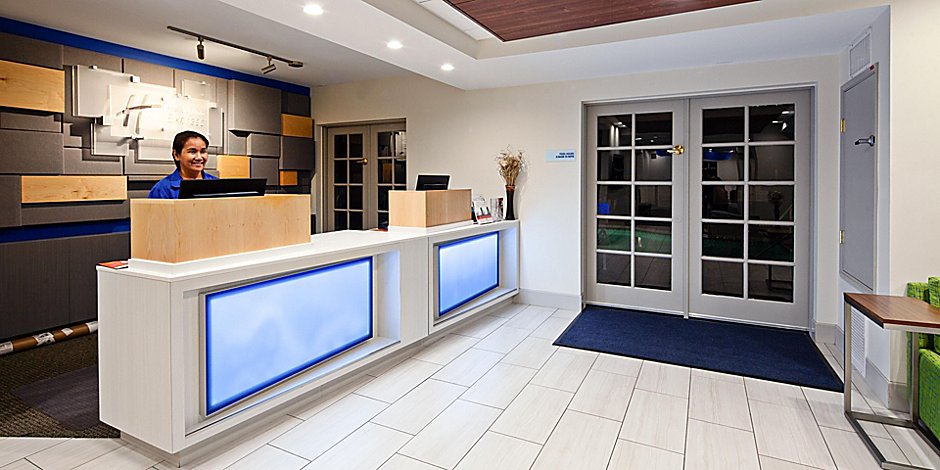 Hotels In Escondido Ca Holiday Inn Express Suites San Diego