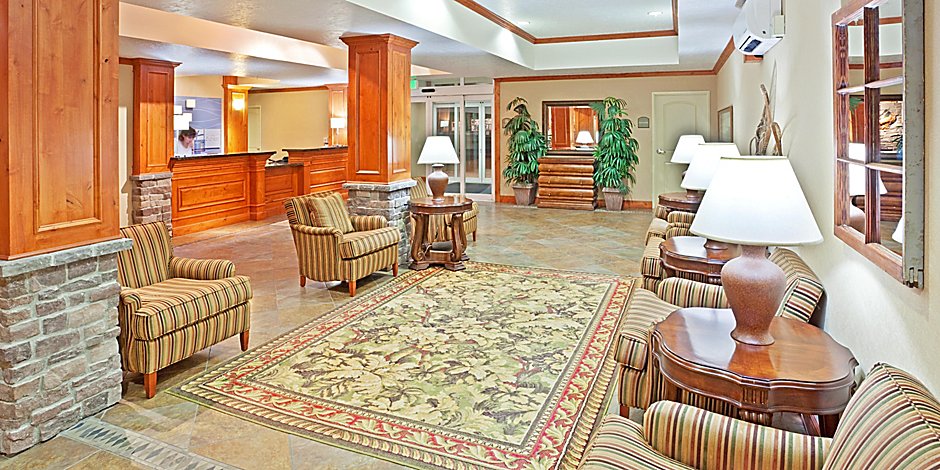 Holiday Inn Express Suites Fairbanks Hotel In Fairbanks By Ihg