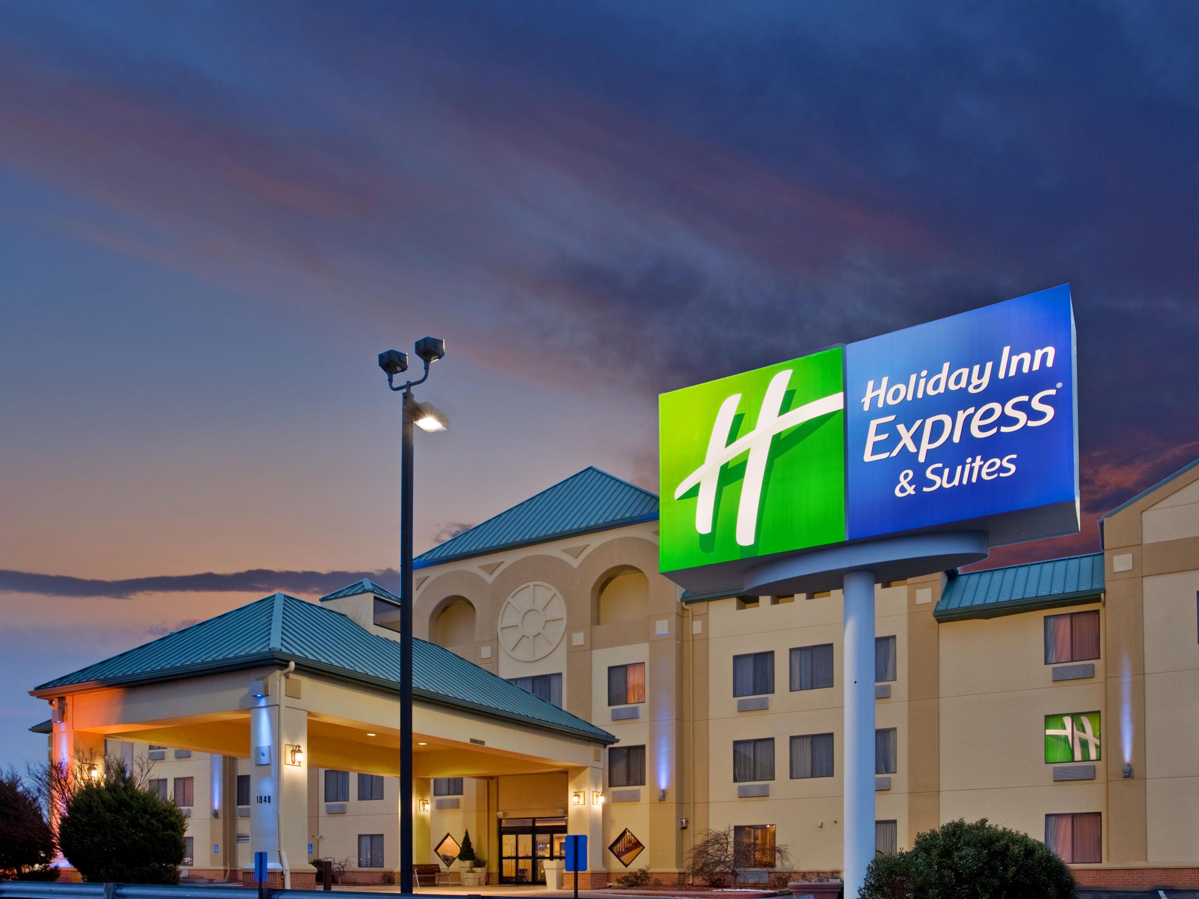 Holiday Inn Express & Suites St. Louis West - Fenton Hotel by IHG