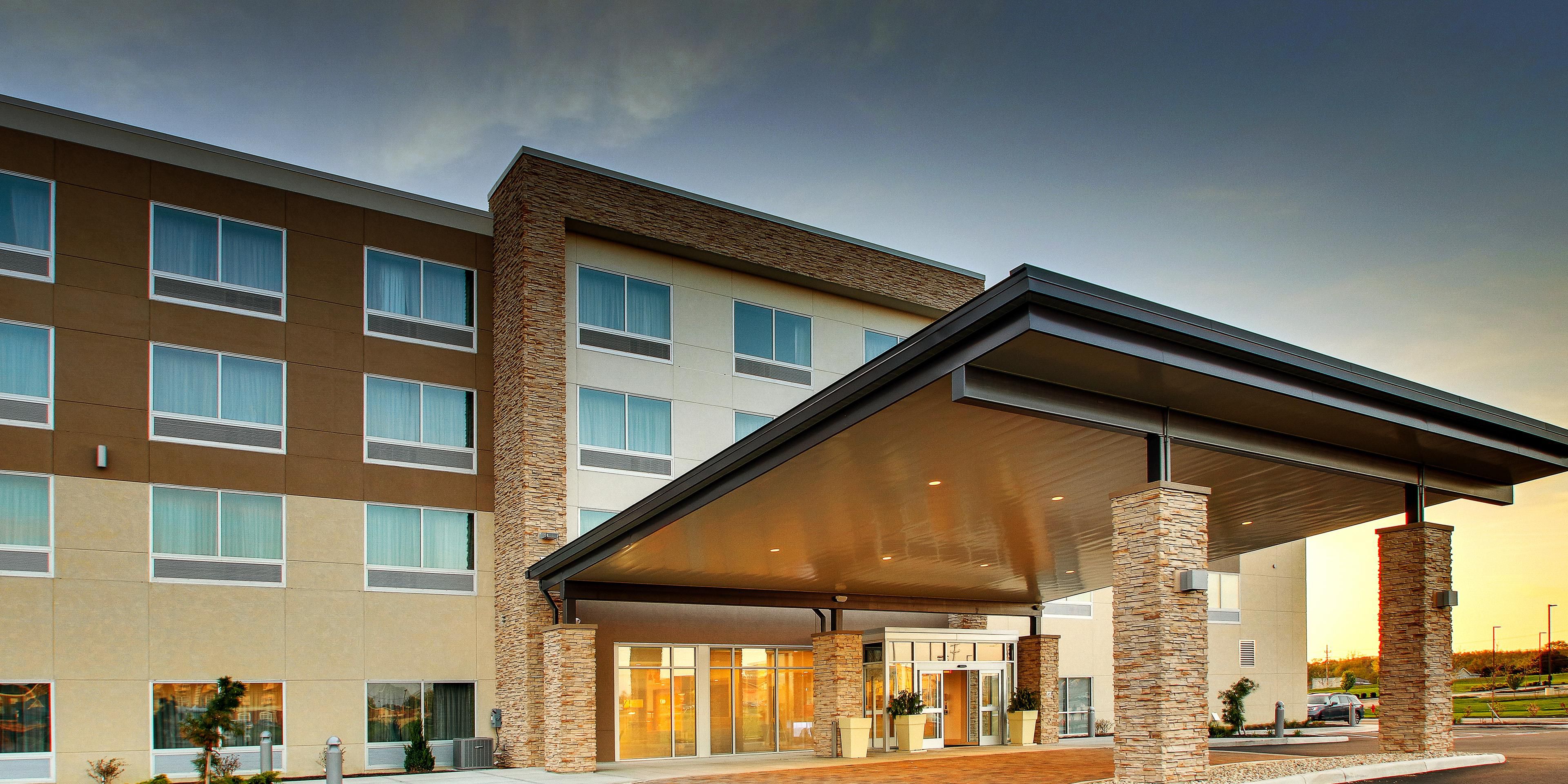 Holiday Inn Express Suites Findlay North Hotel By Ihg