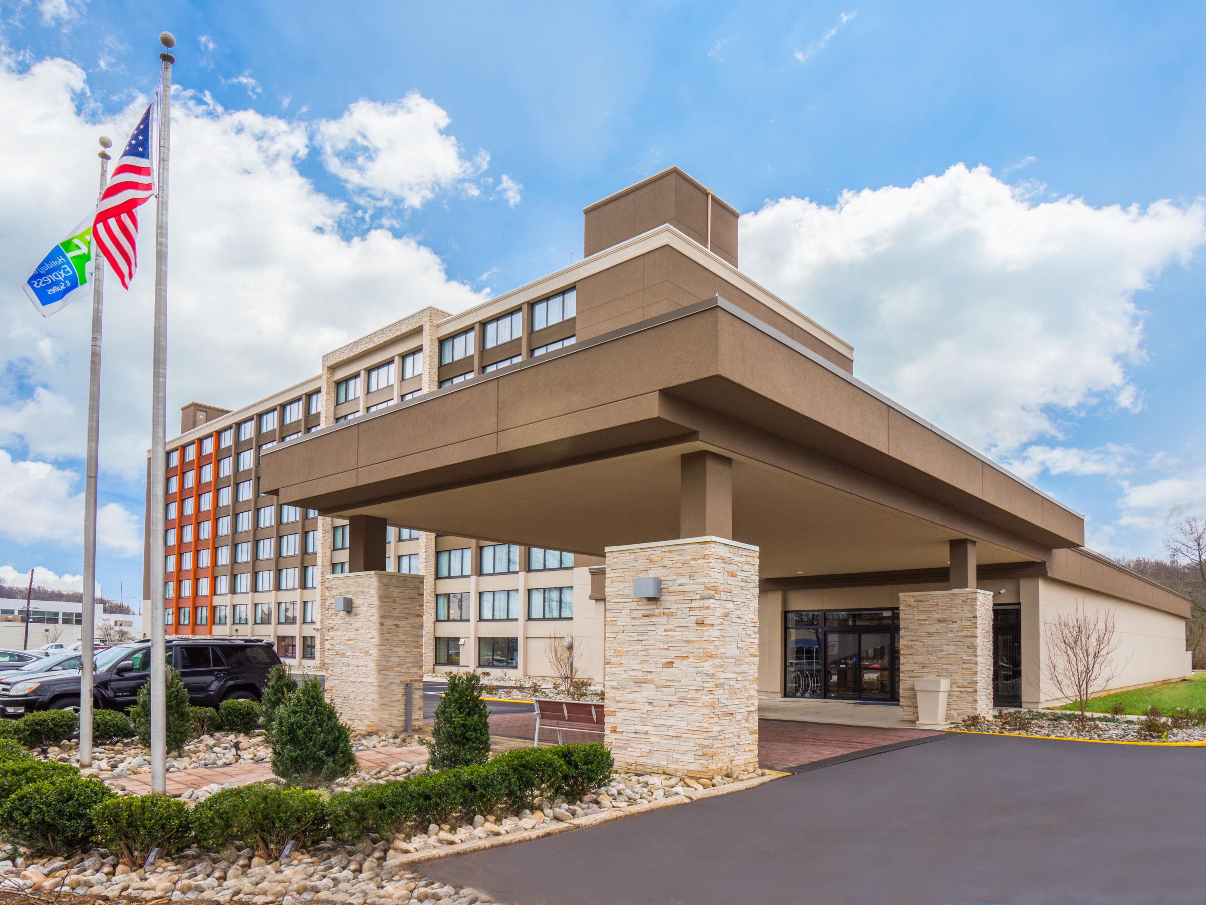 Hotels In Ft Washington, PA With Pools Holiday Inn Express & Suites Ft. Washington Philadelphia