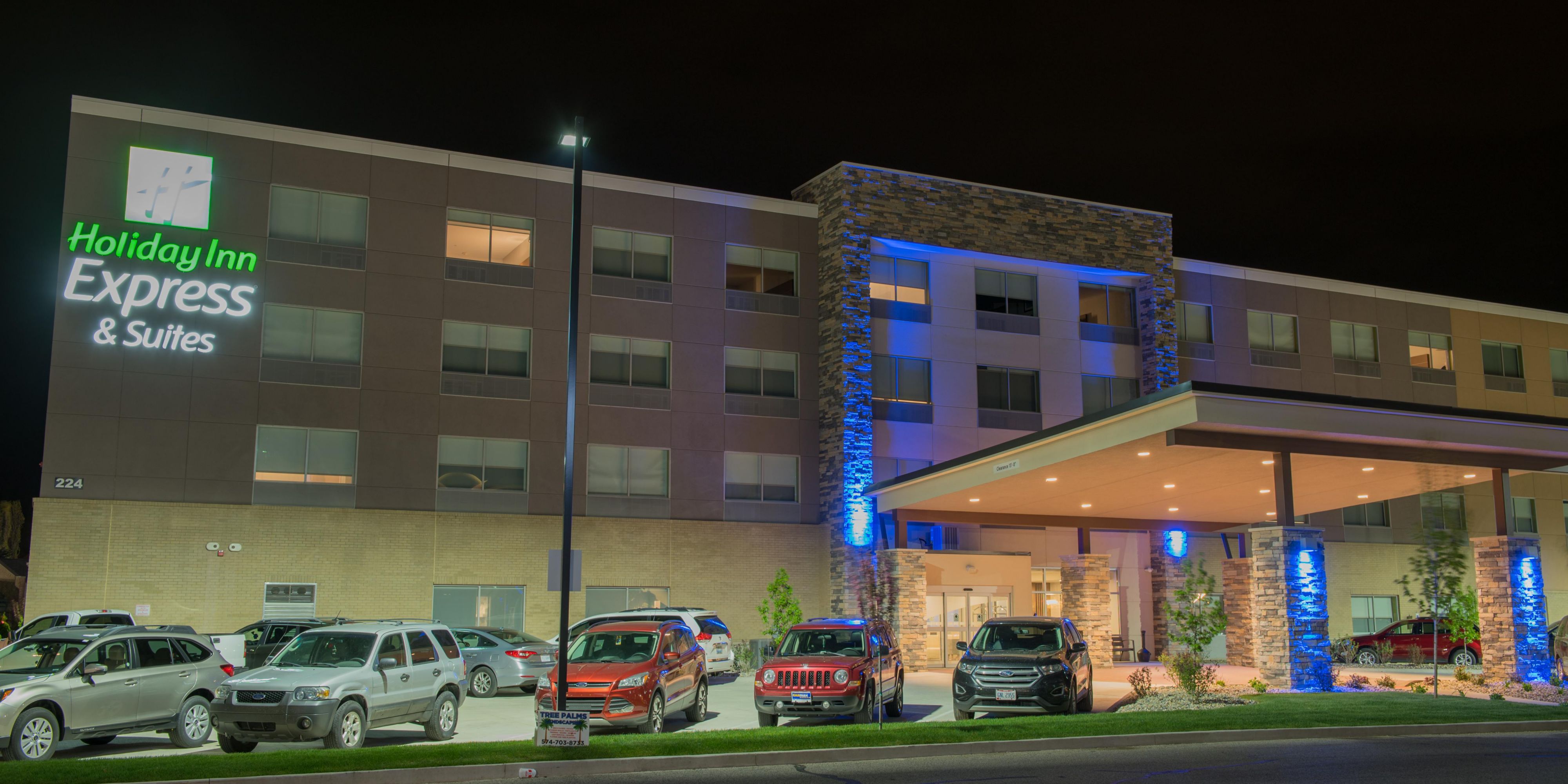 Hotel In Fort Wayne Indiana Holiday Inn Express Suites Fort