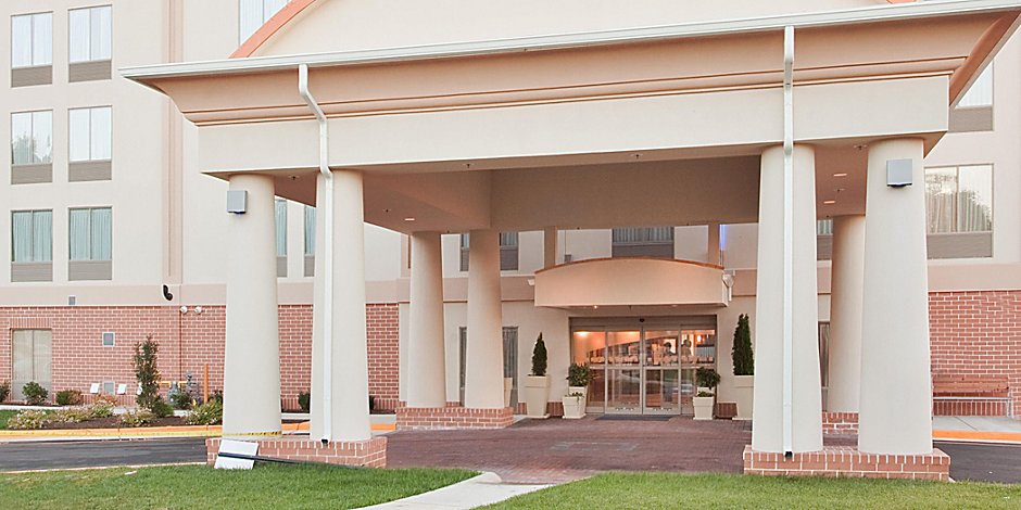 Holiday Inn Express Suites Fredericksburg Hotel By Ihg