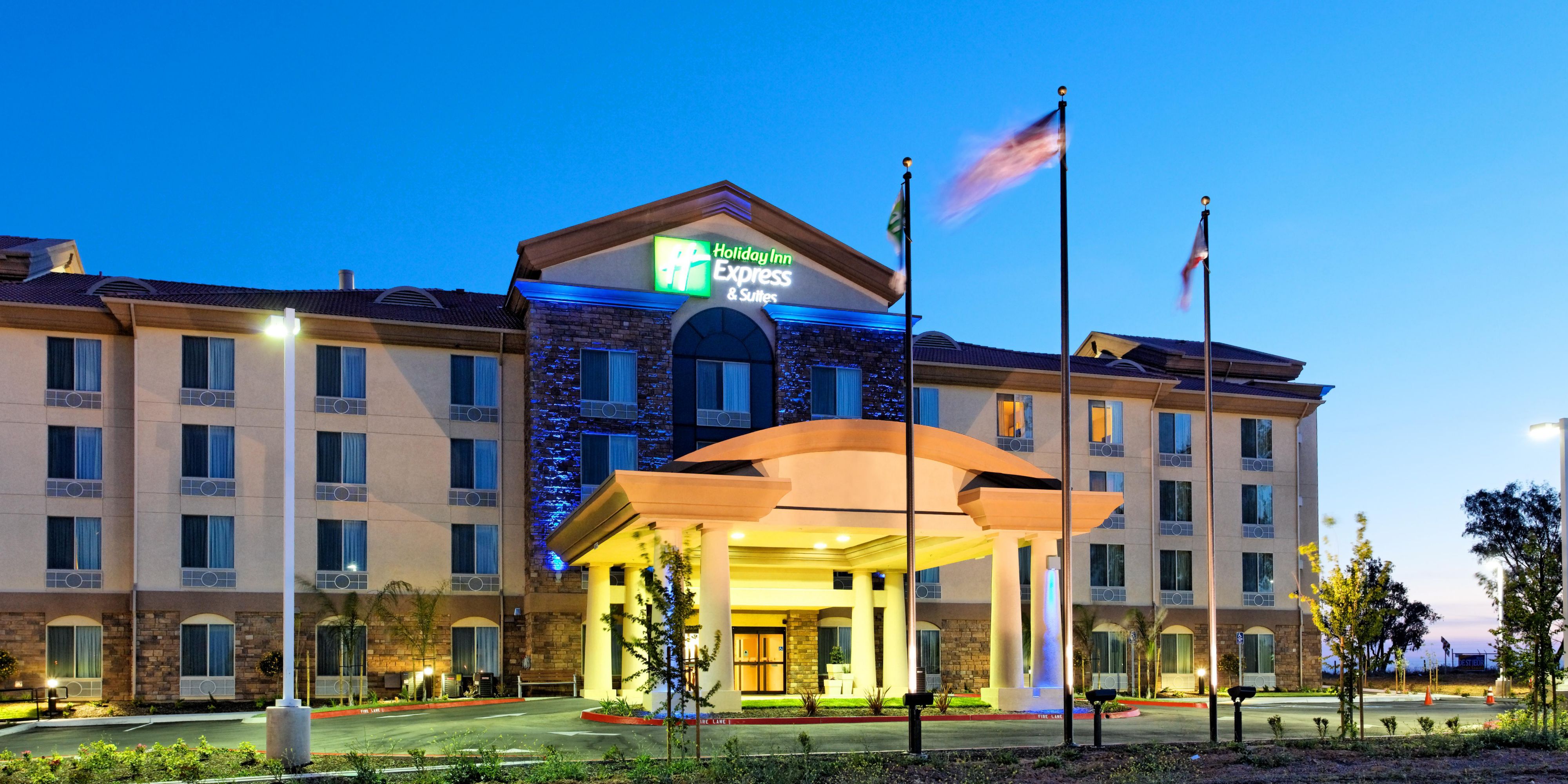 Holiday Inn Express Suites Fresno Northwest Herndon Hotel