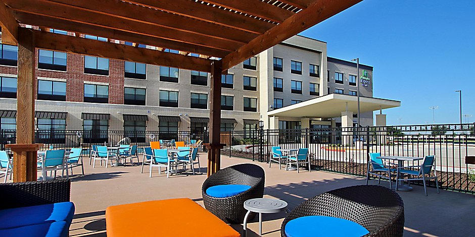 Hotels In Frisco Tx Holiday Inn Express Suites Dallas Frisco