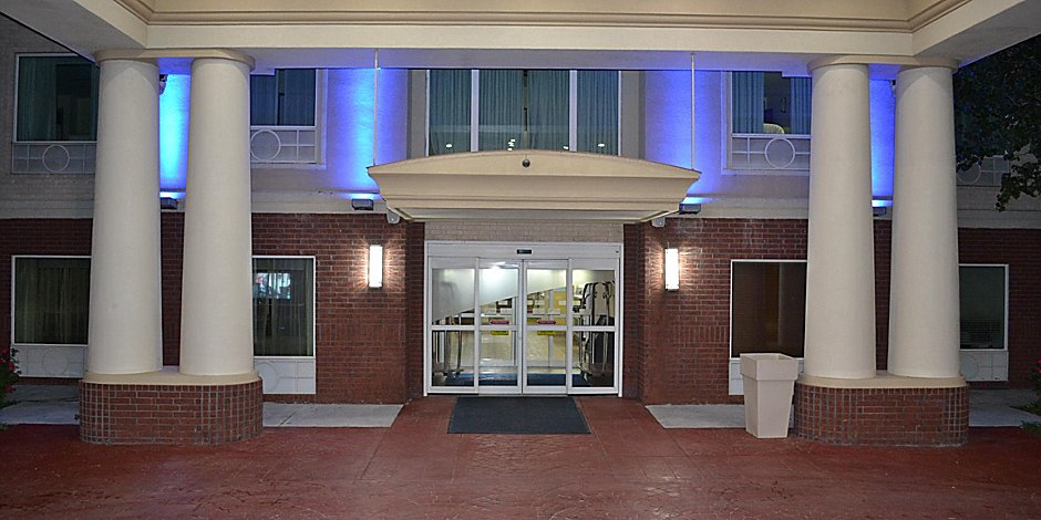 Holiday Inn Express Suites Gainesville Hotel By Ihg