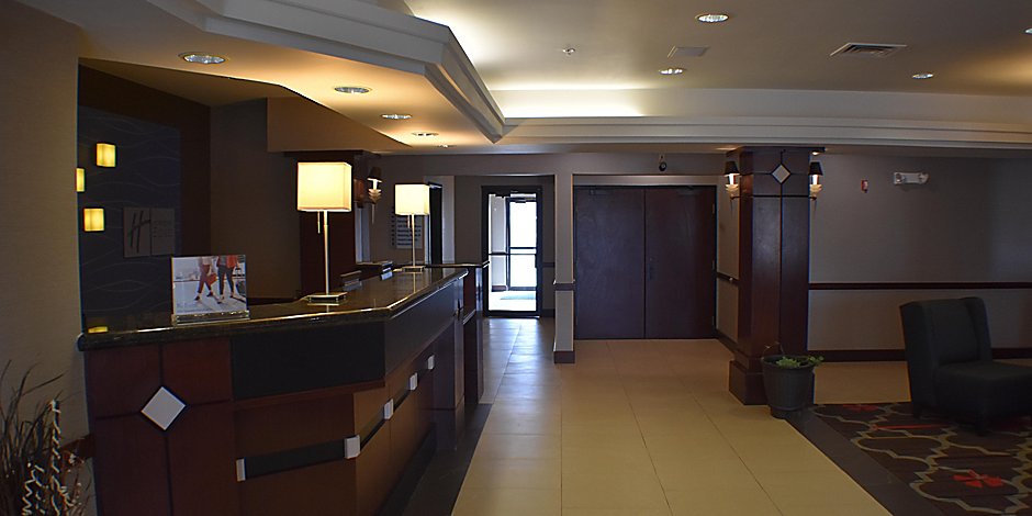 Hotels In Garden City Ks >> Holiday Inn Express Suites Garden City Hotel By Ihg Hotels In Garden City Ks >> Holiday Inn Express Suites Garden City Hotel By Ihg