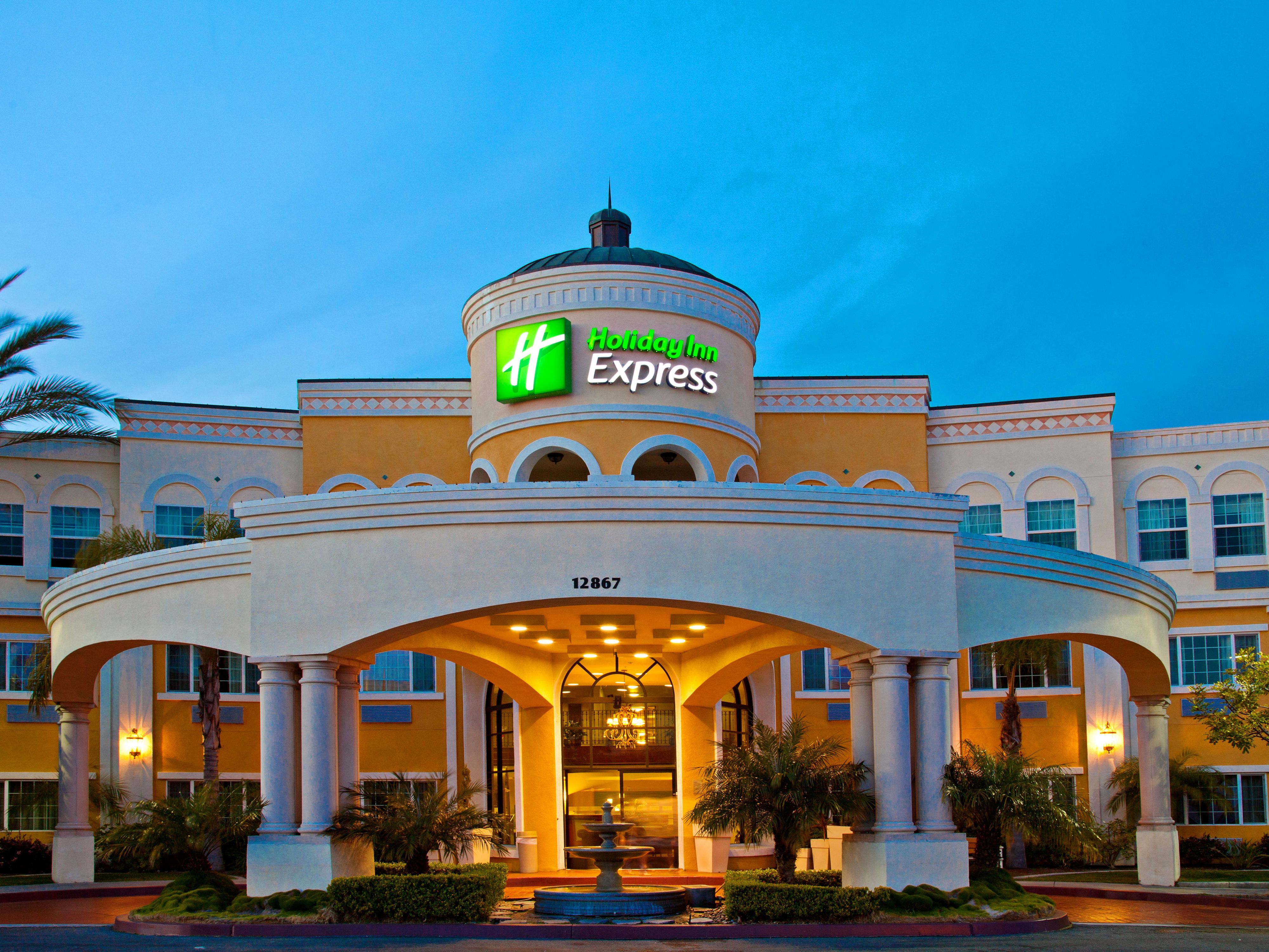 Preisgunstige Holiday Inn Express Hotels Von Ihg In Garden Grove