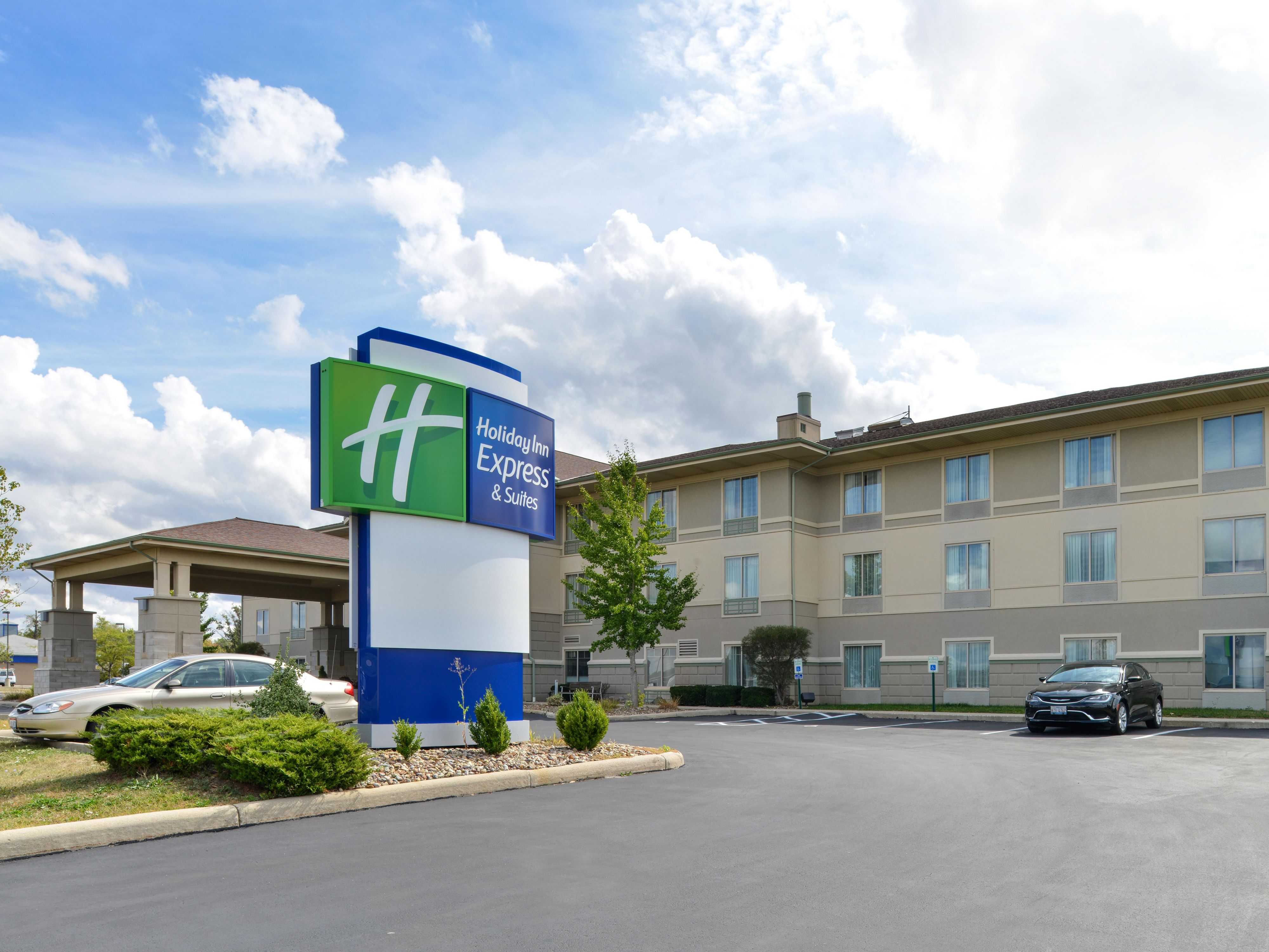 Holiday Inn Express & Suites Greenville Hotel by IHG