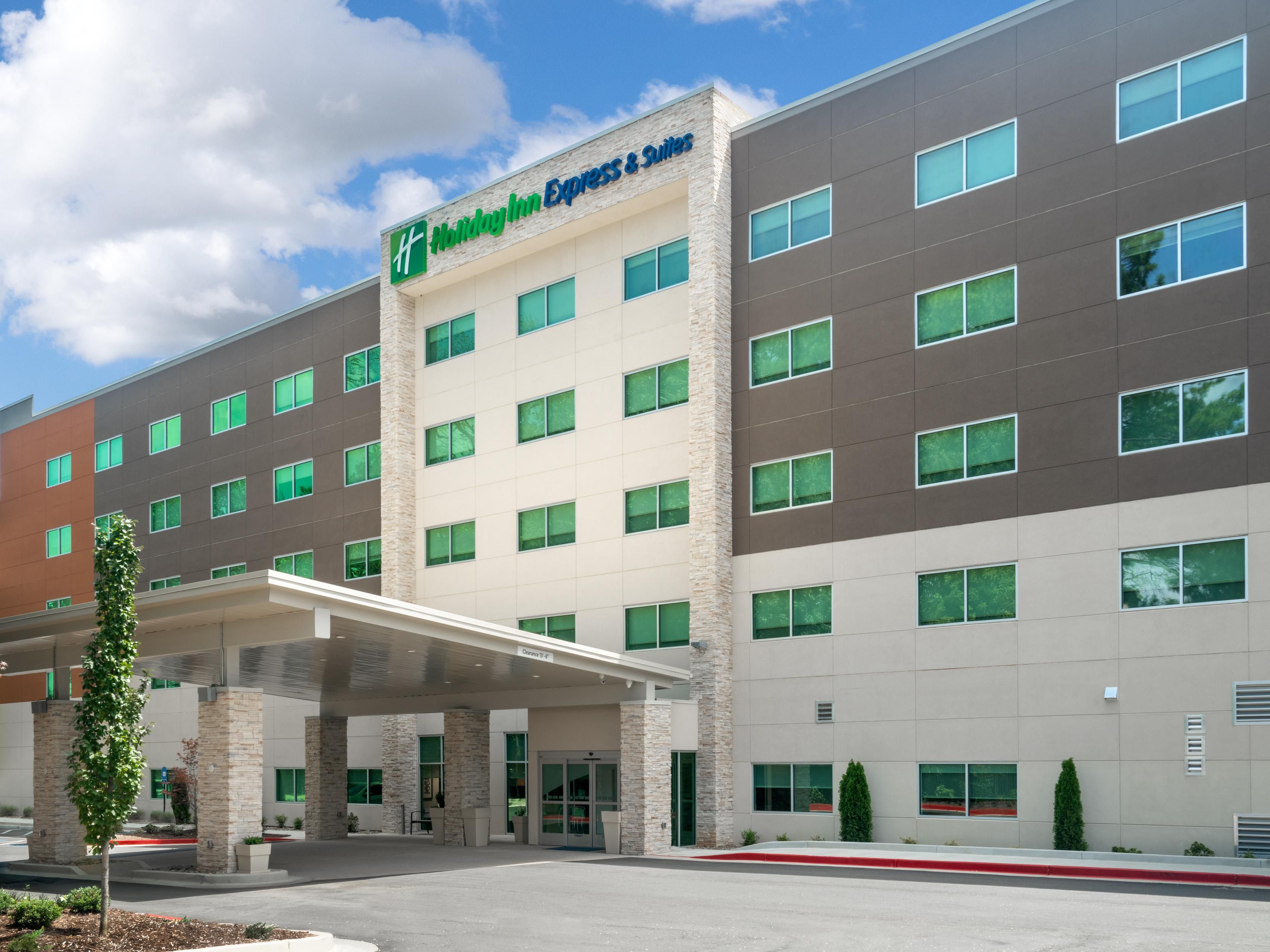 Holiday Inn Express And Suites Hapeville 6157849153 4x3