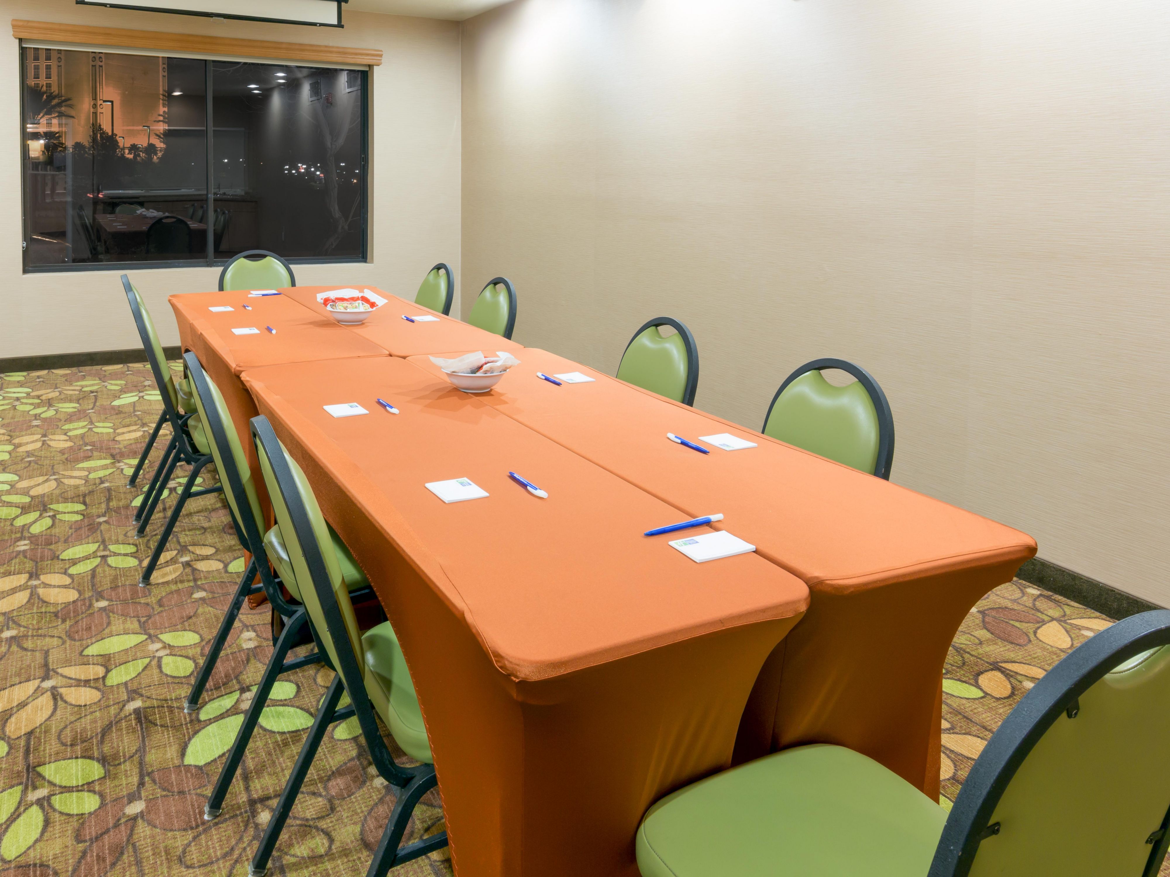 Pet Friendly Hotels In Henderson Las Vegas Nv Holiday Inn