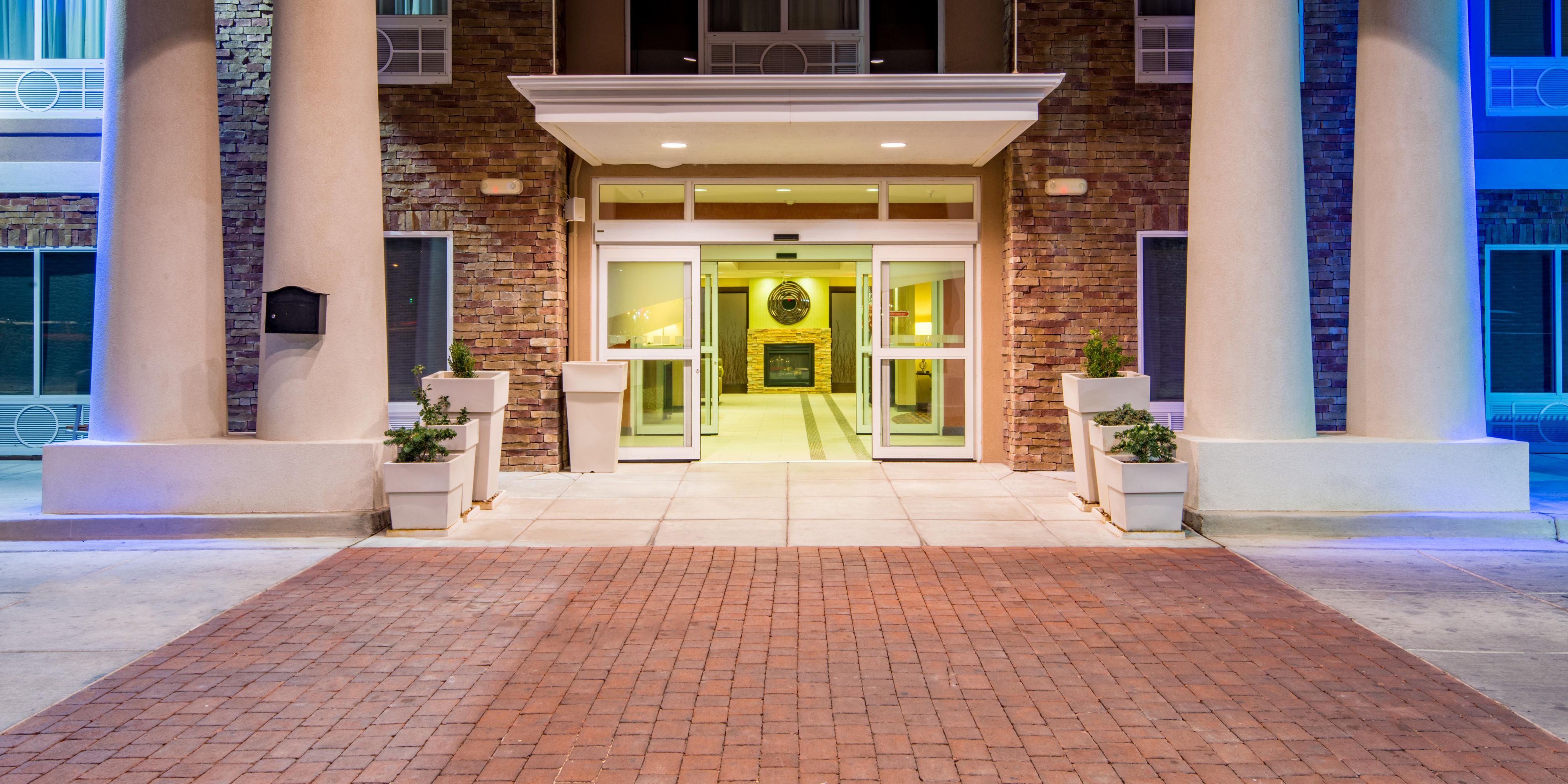 Hotels In Hobbs Nm Near Zia Park Holiday Inn Express Suites Hobbs