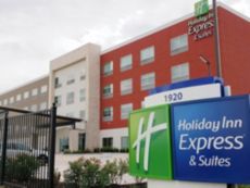 Holiday Inn Express & Suites Houston IAH - Beltway 8 in Houston, Texas