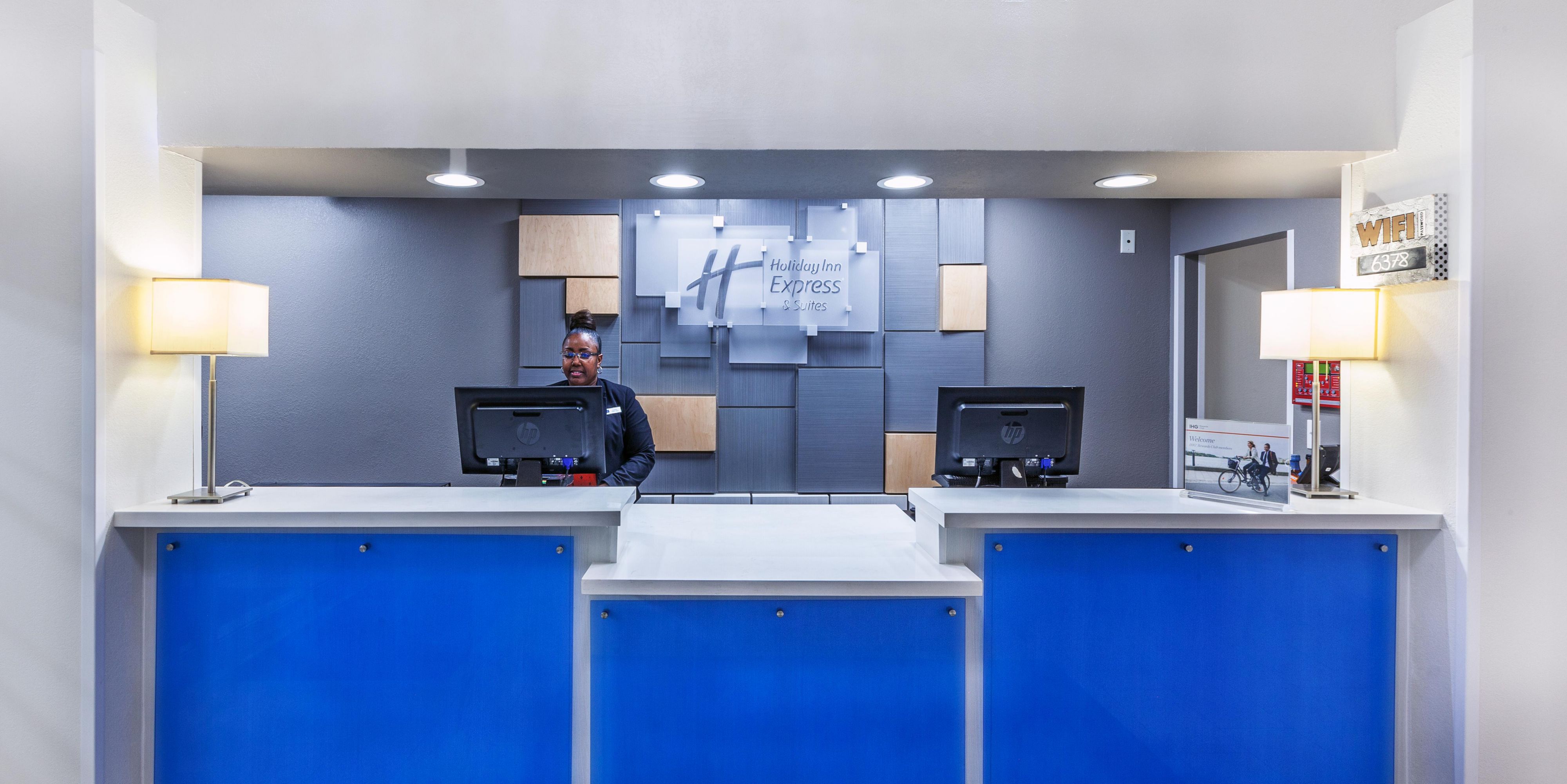 Hotels In Jenks Near Bok Center Tulsa Ok Holiday Inn Express