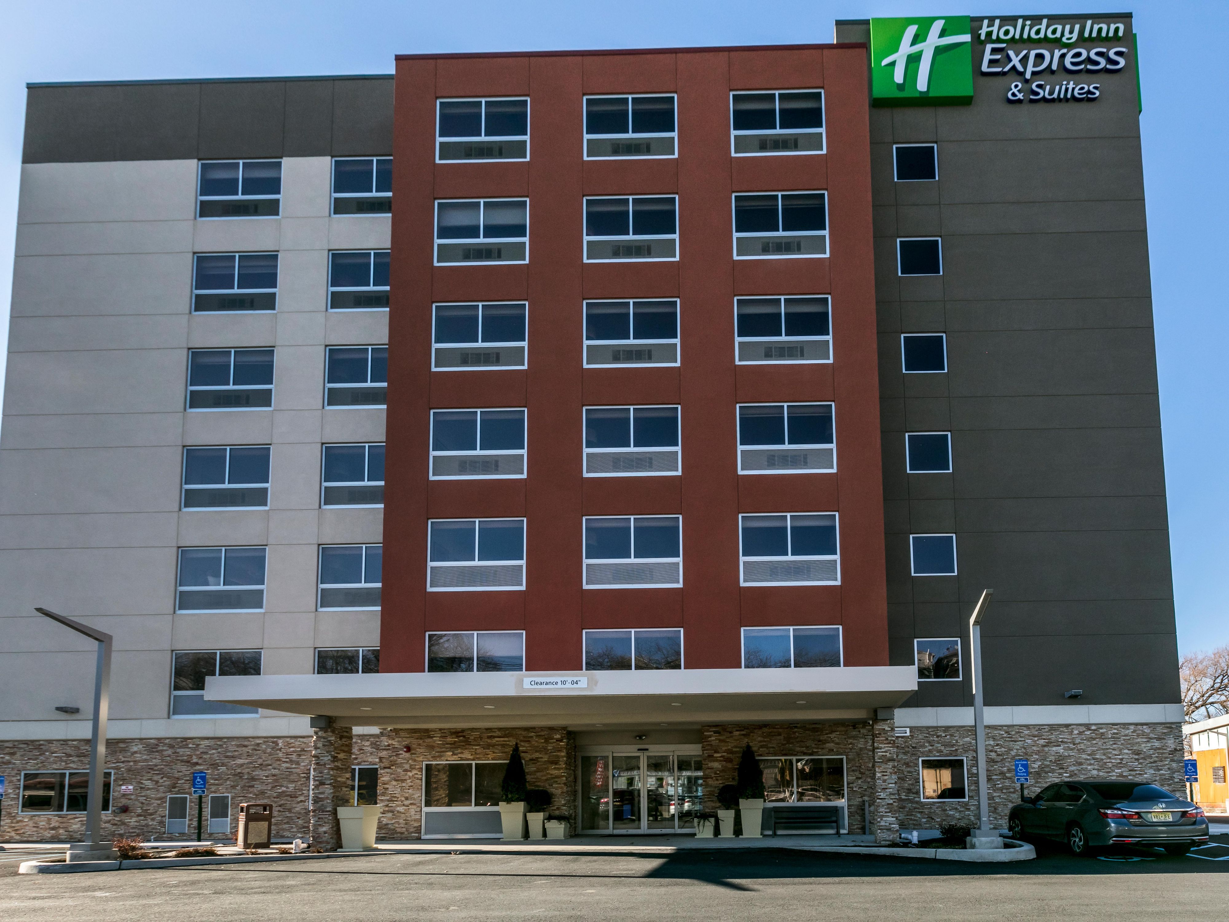 Holiday Inn Clark Family Hotels Kid Friendly Hotels In Clark By Ihg