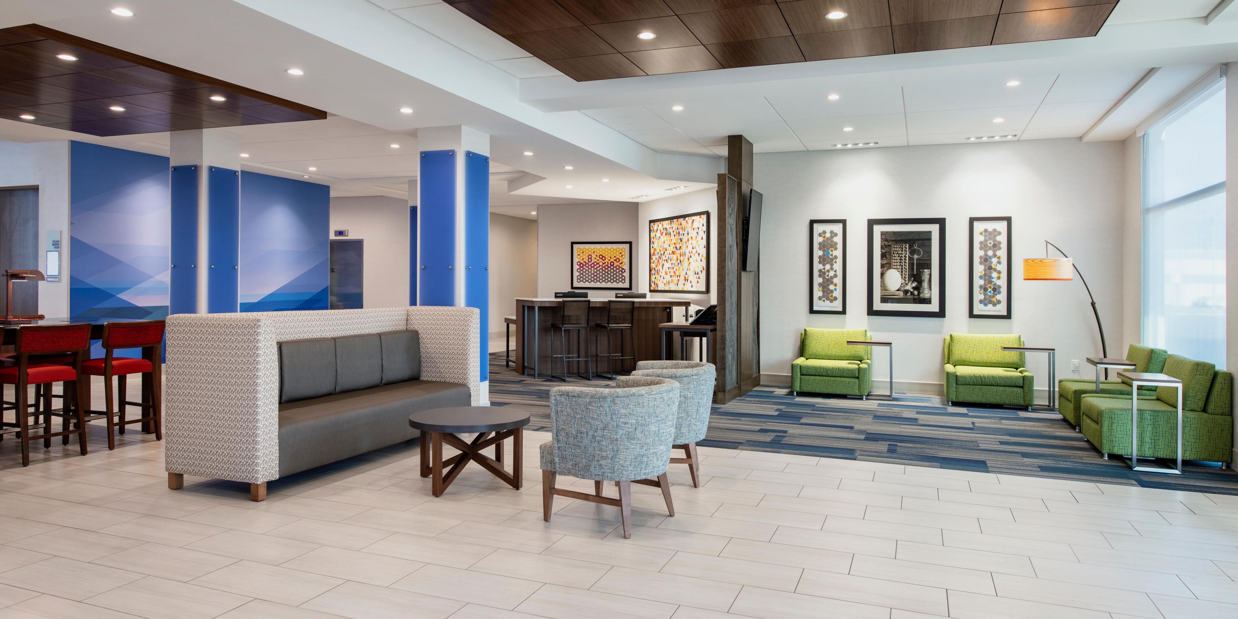 Holiday Inn Express Suites Kelowna Hotel By Ihg