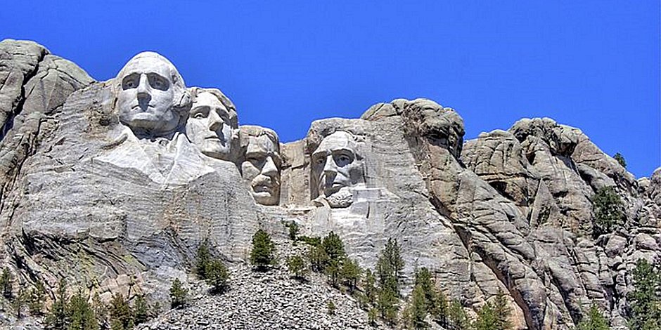 Mount Rushmore Hotels Holiday Inn Express Suites Mt Rushmore