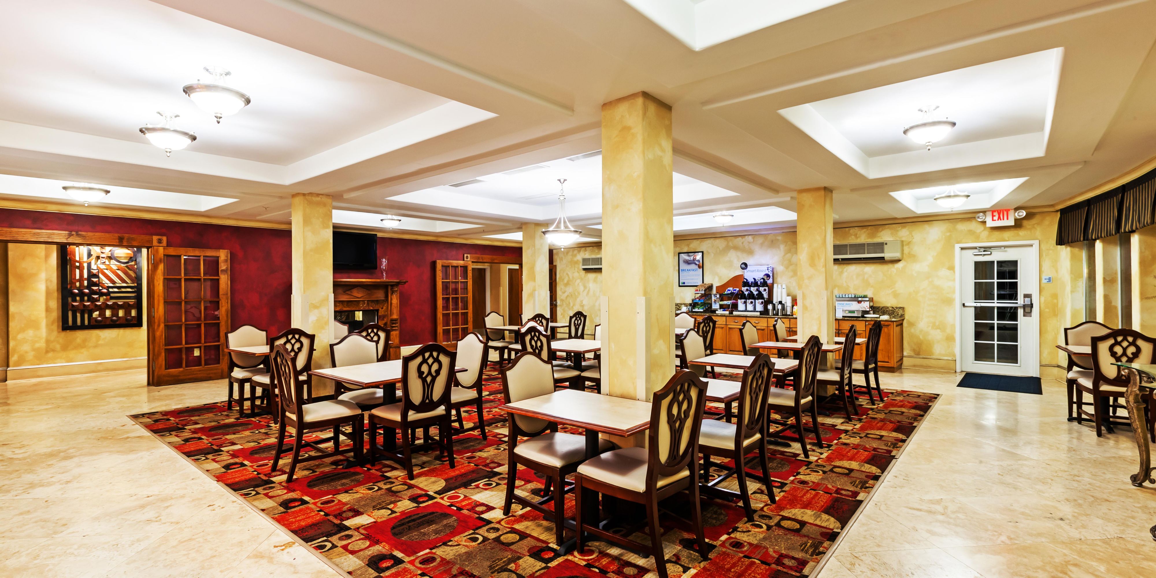 Hotels In Lafayette La Holiday Inn Express Suites Lafayette South