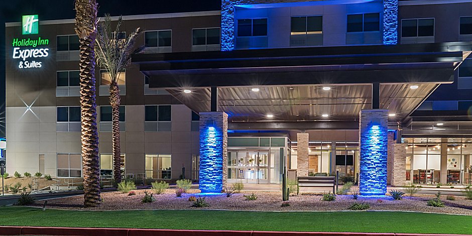 Holiday Inn Express Suites Lake Havasu London Bridge