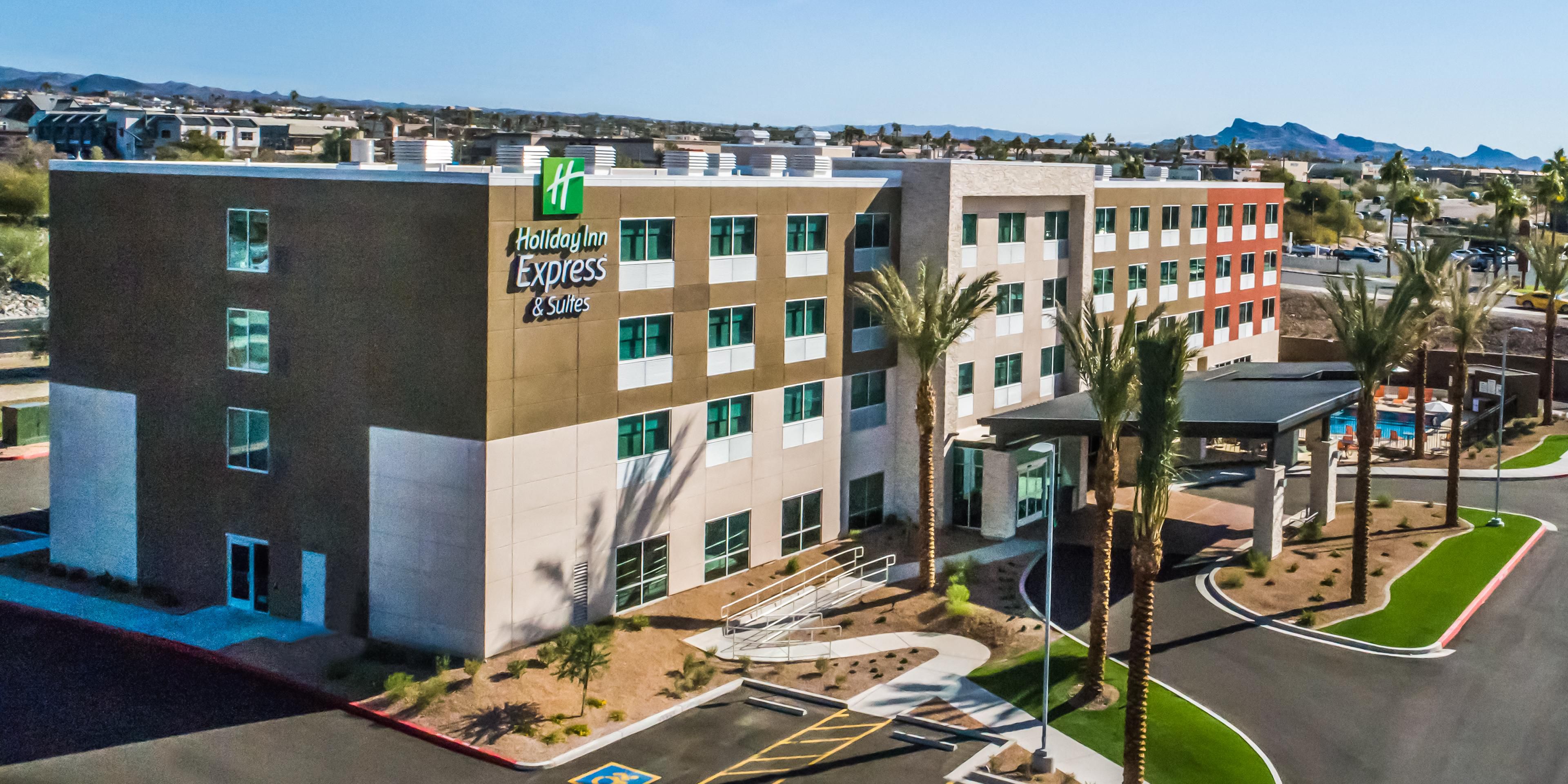 Holiday Inn Express Suites Lake Havasu London Bridge - 