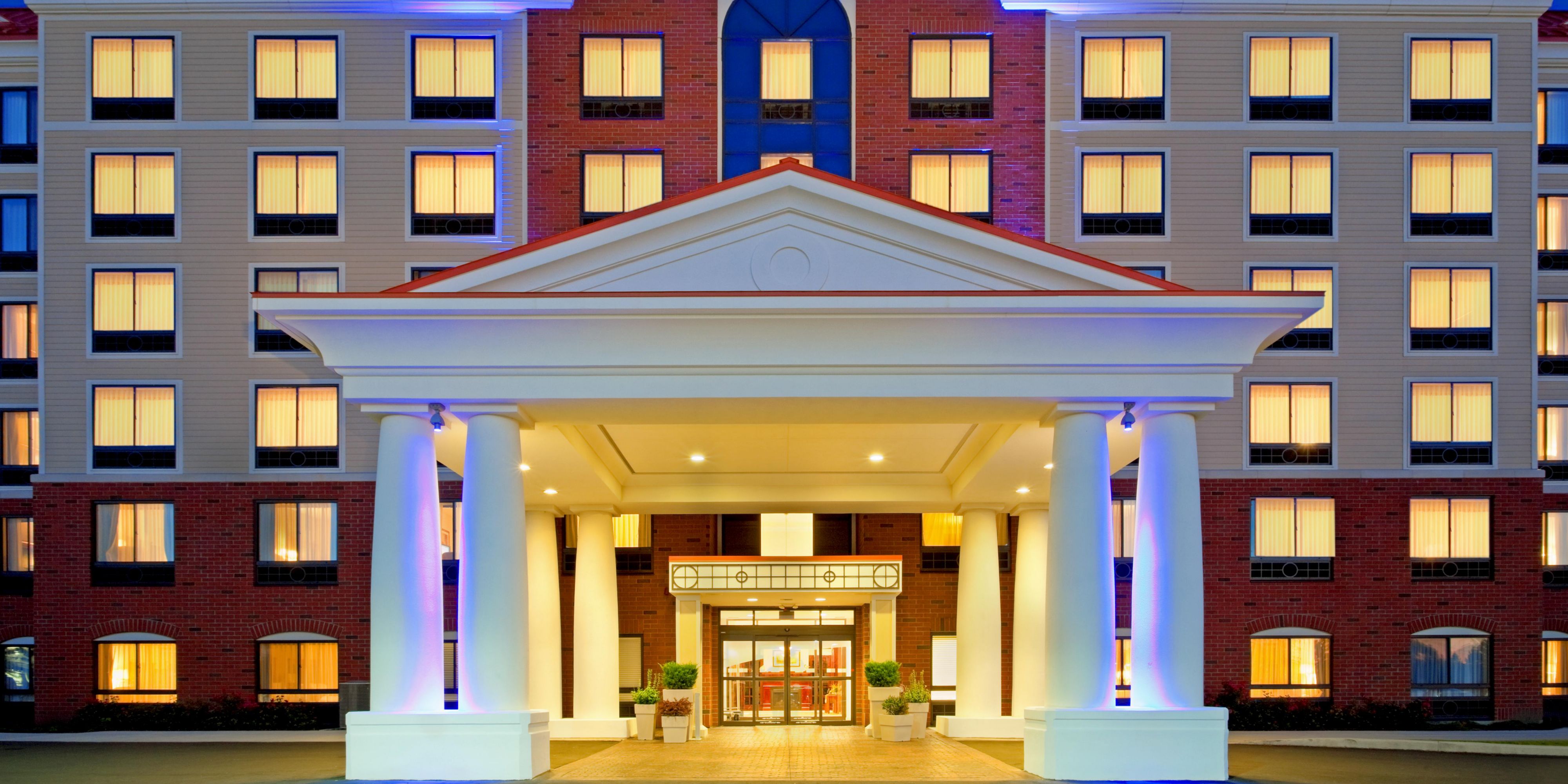 Albany Airport Hotels In Latham Ny Holiday Inn Express Suites