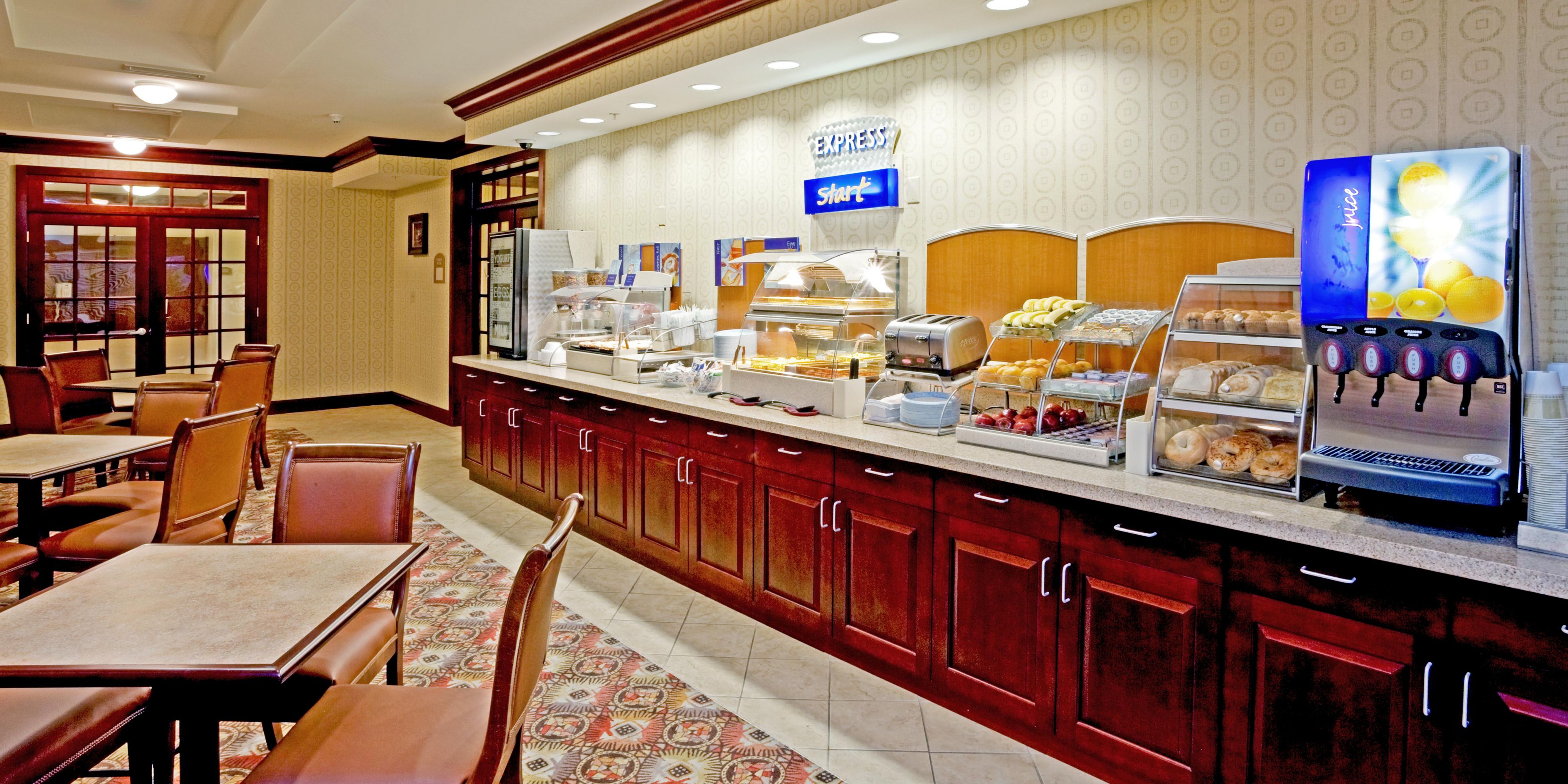 Albany Airport Hotels In Latham Ny Holiday Inn Express Suites
