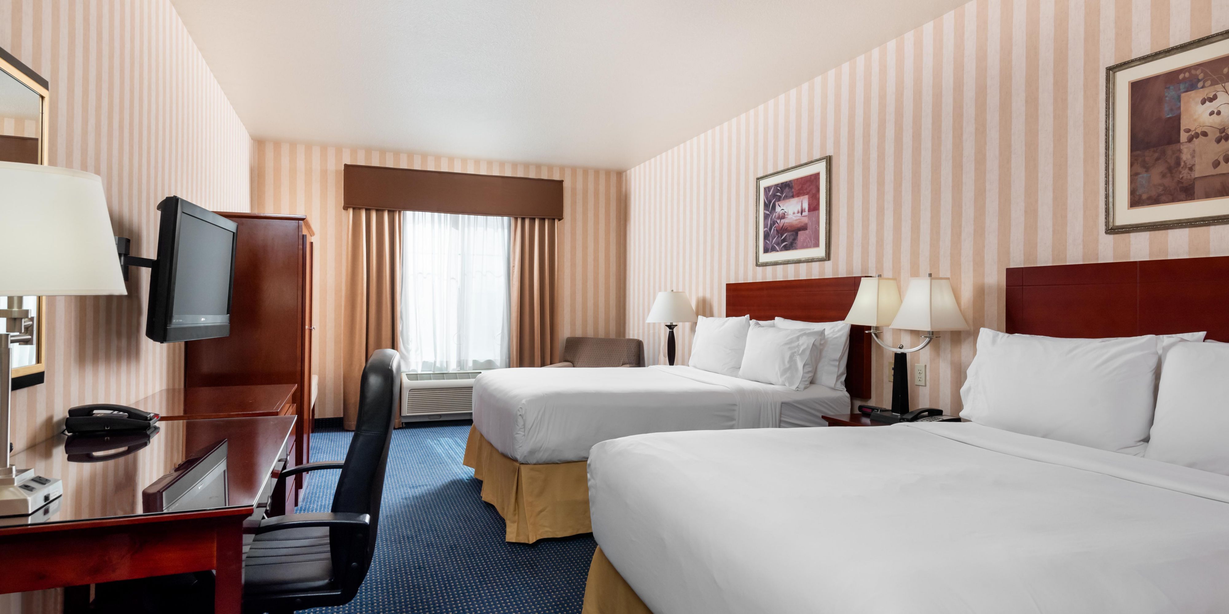 Holiday Inn Express Suites Lathrop Hotel By Ihg