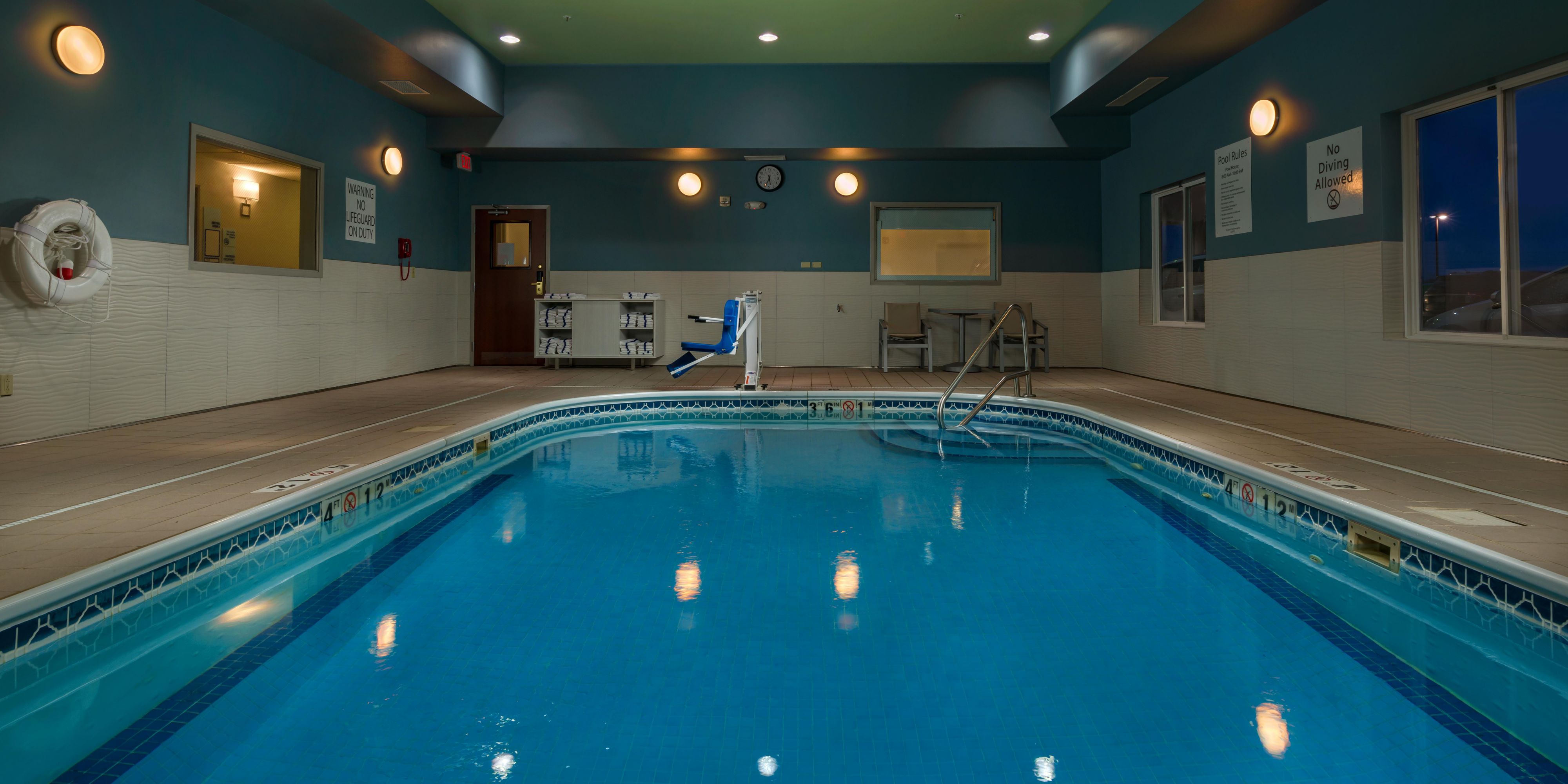 Hotels In Lawrence Ks Holiday Inn Express Suites Lawrence